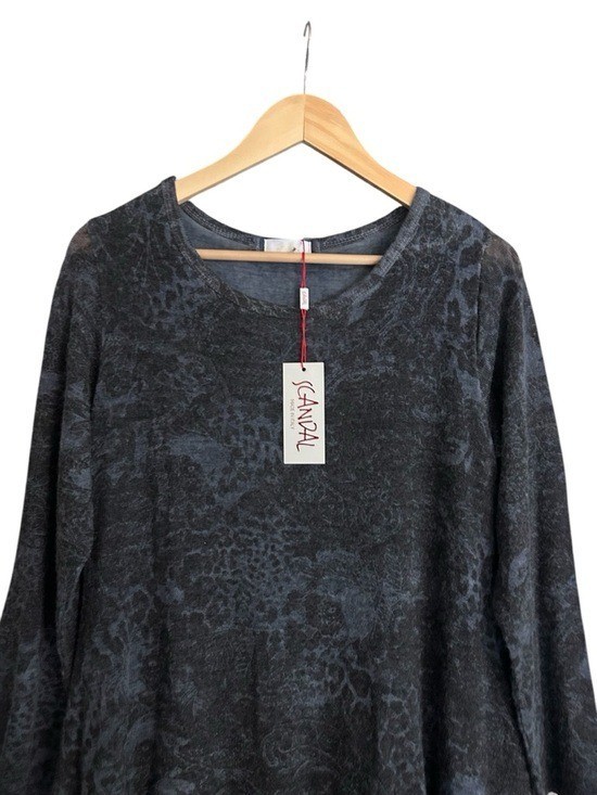 NWT Scandal Italy Mixed Media Animal Print Tunic Top Sz M Swing Hem Grey Blue