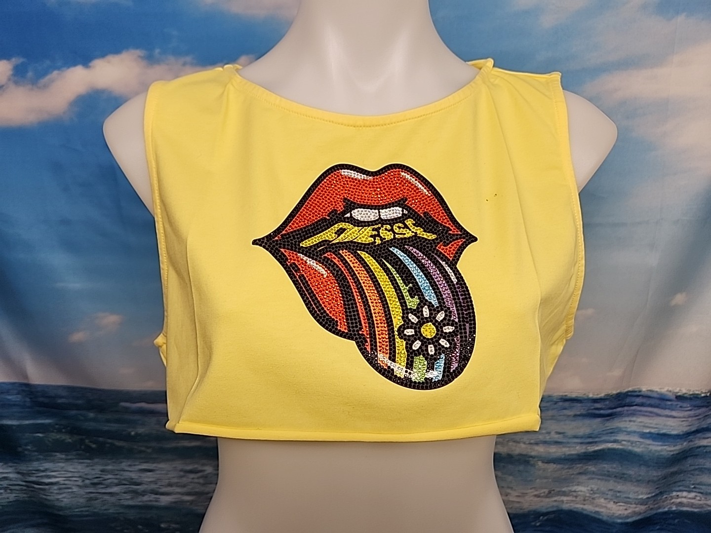 New Finesse Yellow Graphic Crop Top, Size Extra Large