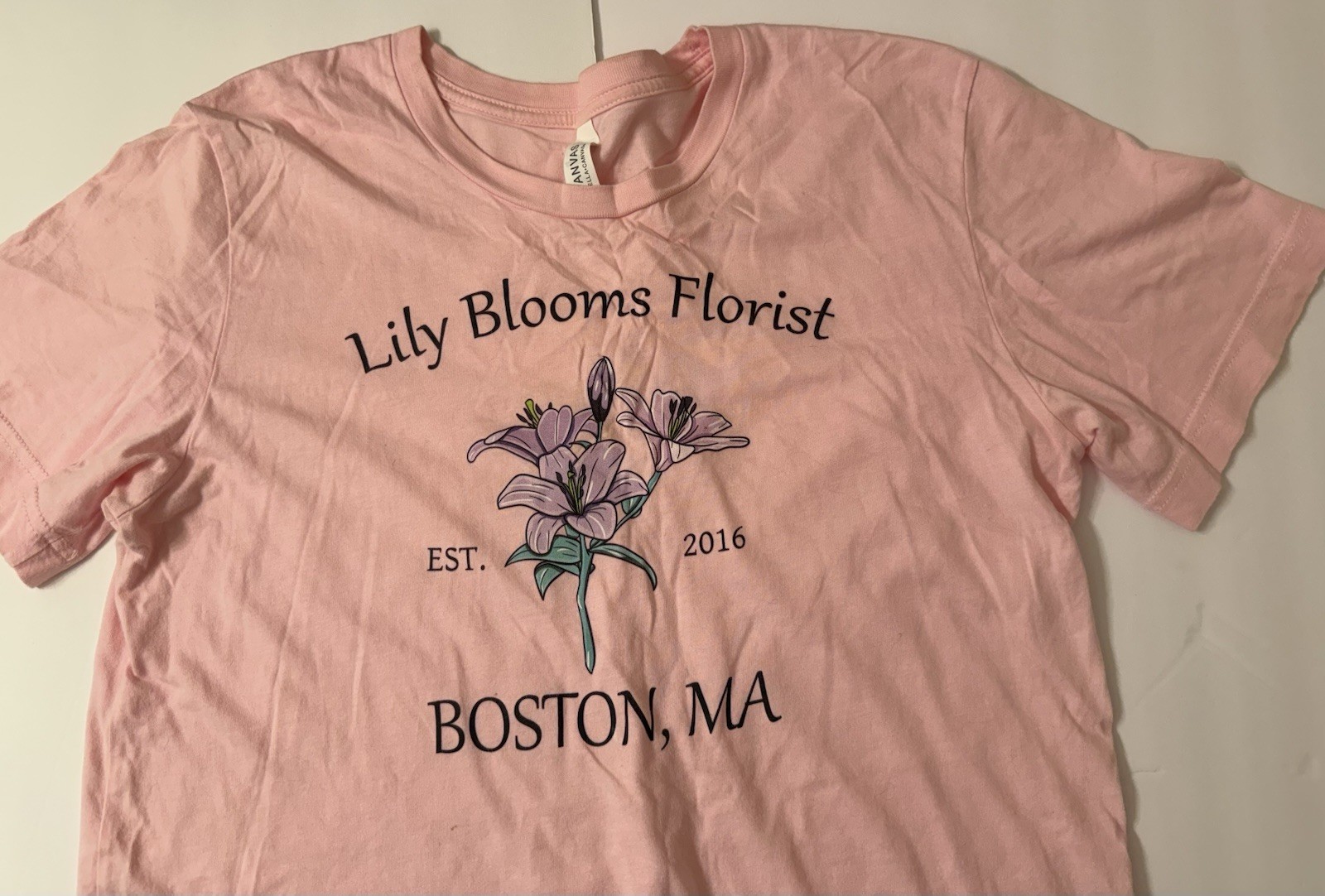 Lily Bloom Florist T-Shirt Boston, MA In Pink Purple Lily Flowers M Medium