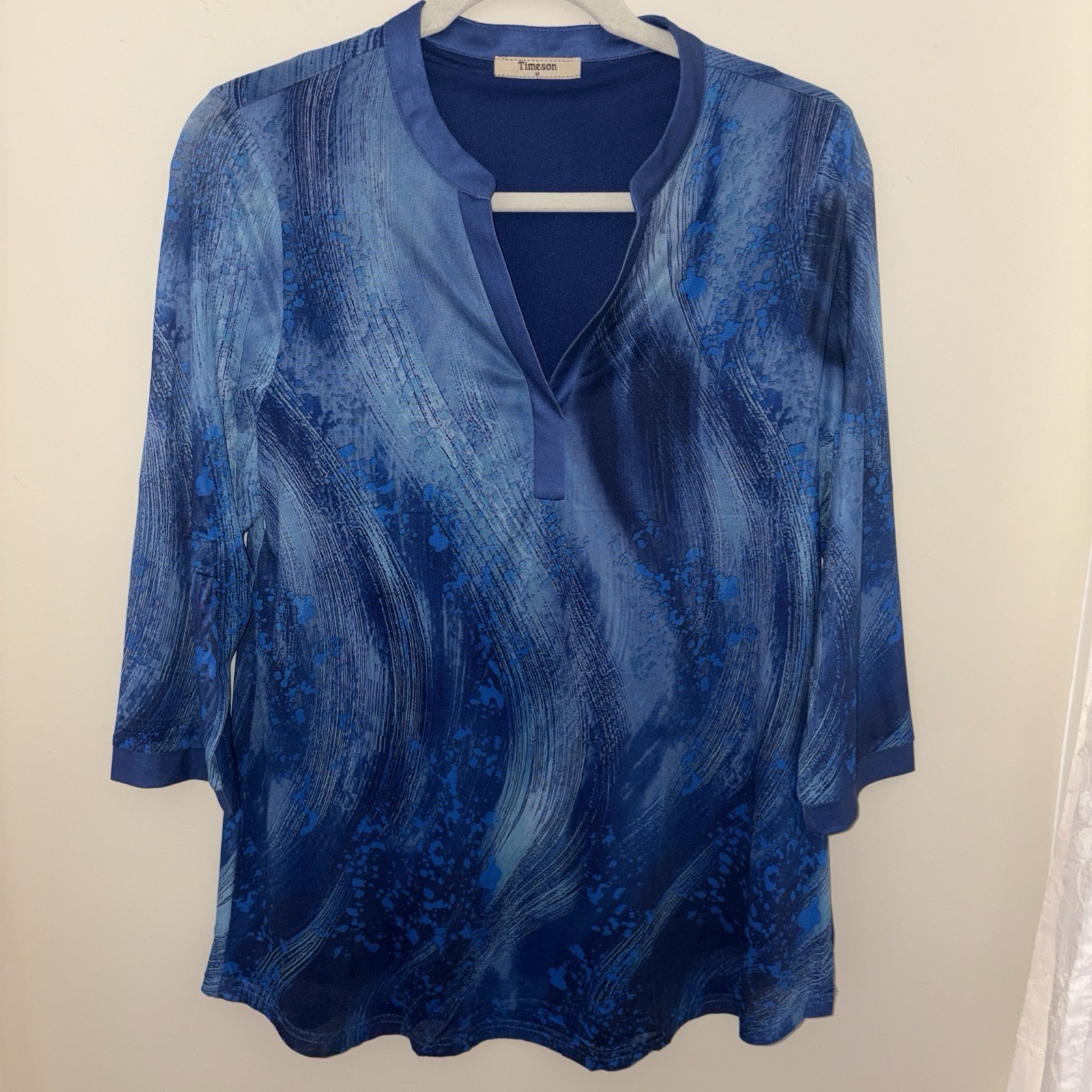 Timeson Medium 3/4 Sleeve V Neck Blouse
