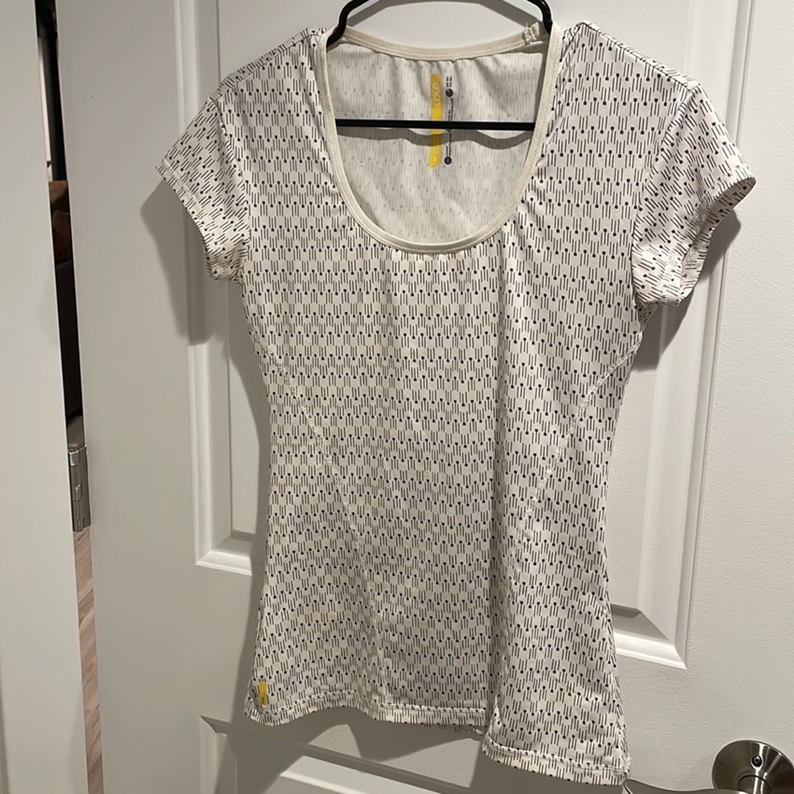 Lole quick dry patterned white tshirt small