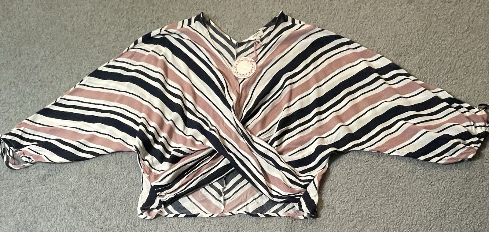 Umgee USA Striped Blouse L White Black Crossover Front Dolman Sleeve Modern City