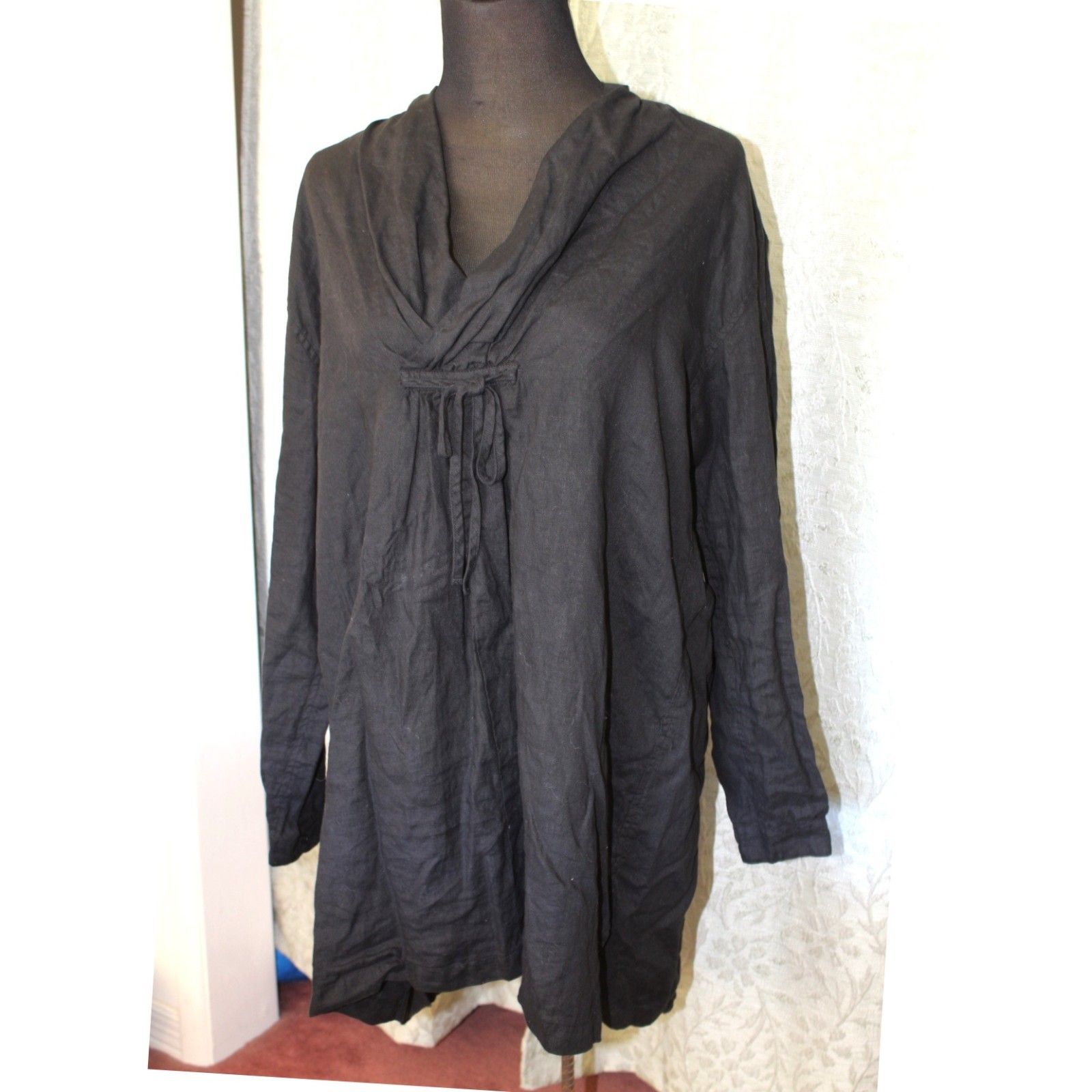 Earth Linen Tunic Top Black Small long-sleeve draped Cowl neckline Lagenlook