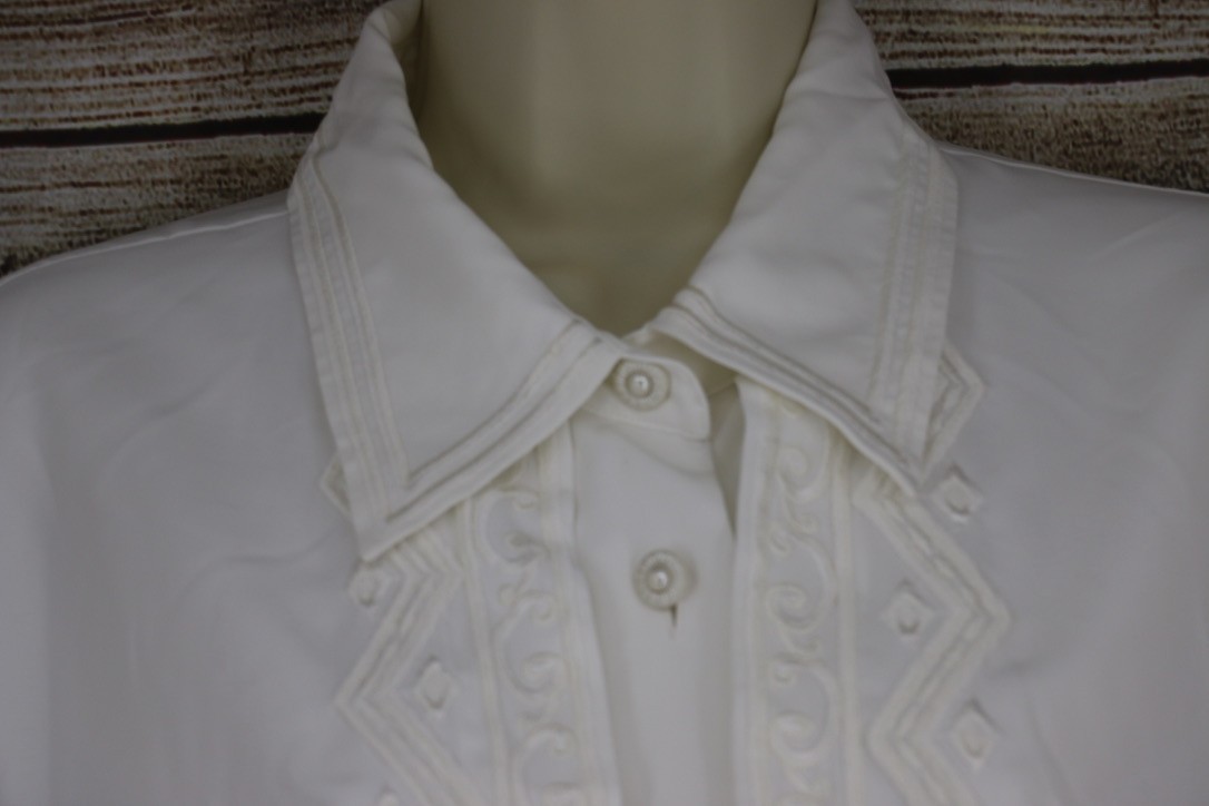 VINTAGE Tess Women Plus Size 1X Button Up Long Sleeve Satin Blouse Shirt White