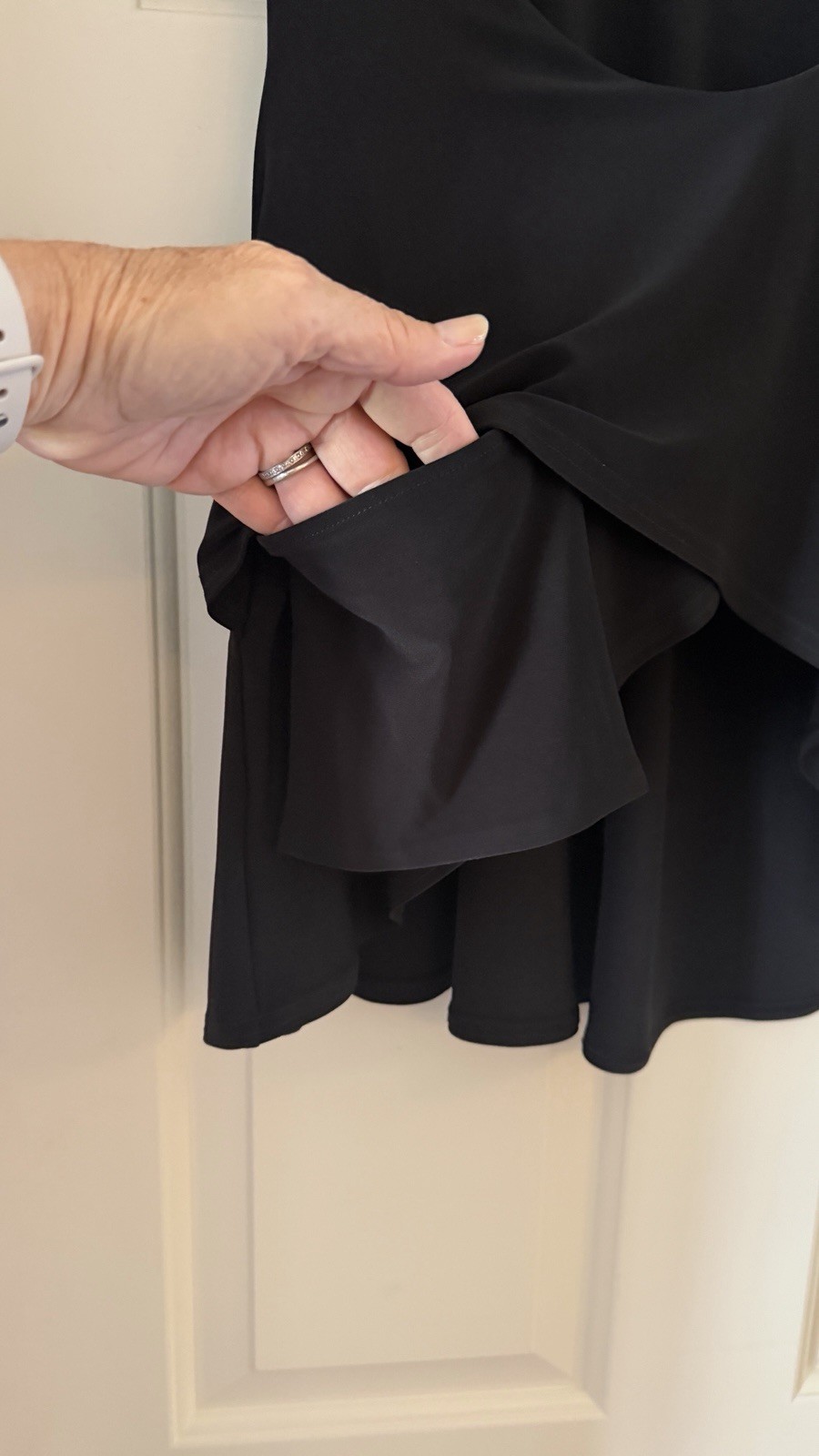 Sympli Crop Smock Size 10 In Black New NWT Great for layering Flowy With pocket