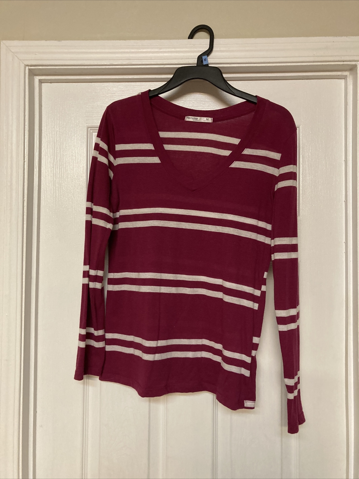 Femme Womens Shirt size Medium fall winter spring cute