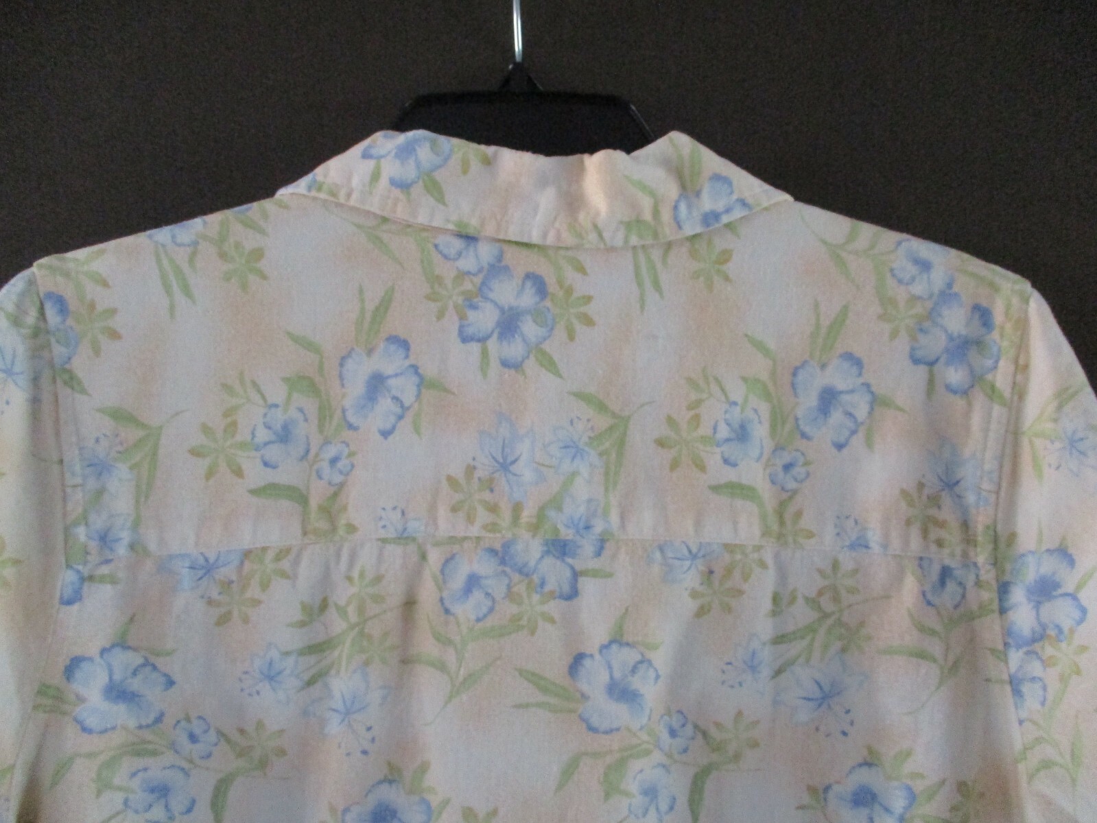 NEW Women’s Size 14/16W Blue Flowers Blouse Top Fashion Bug Short Sleeve