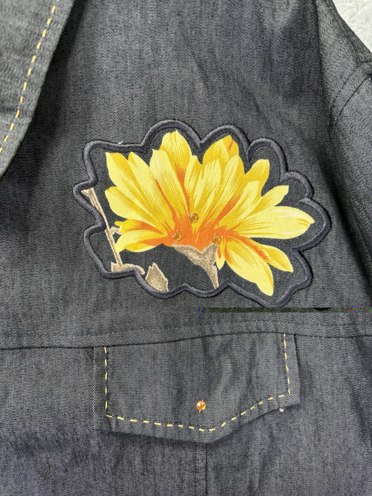 Avenue Womens Sz22 Gray Stretch Denim Jacket Studded Floral Button Front Plus