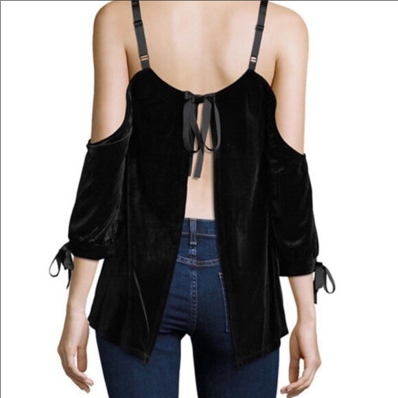 Romeo & Juliet Couture Velvet Open Back Top Size Small Black Night Out Party