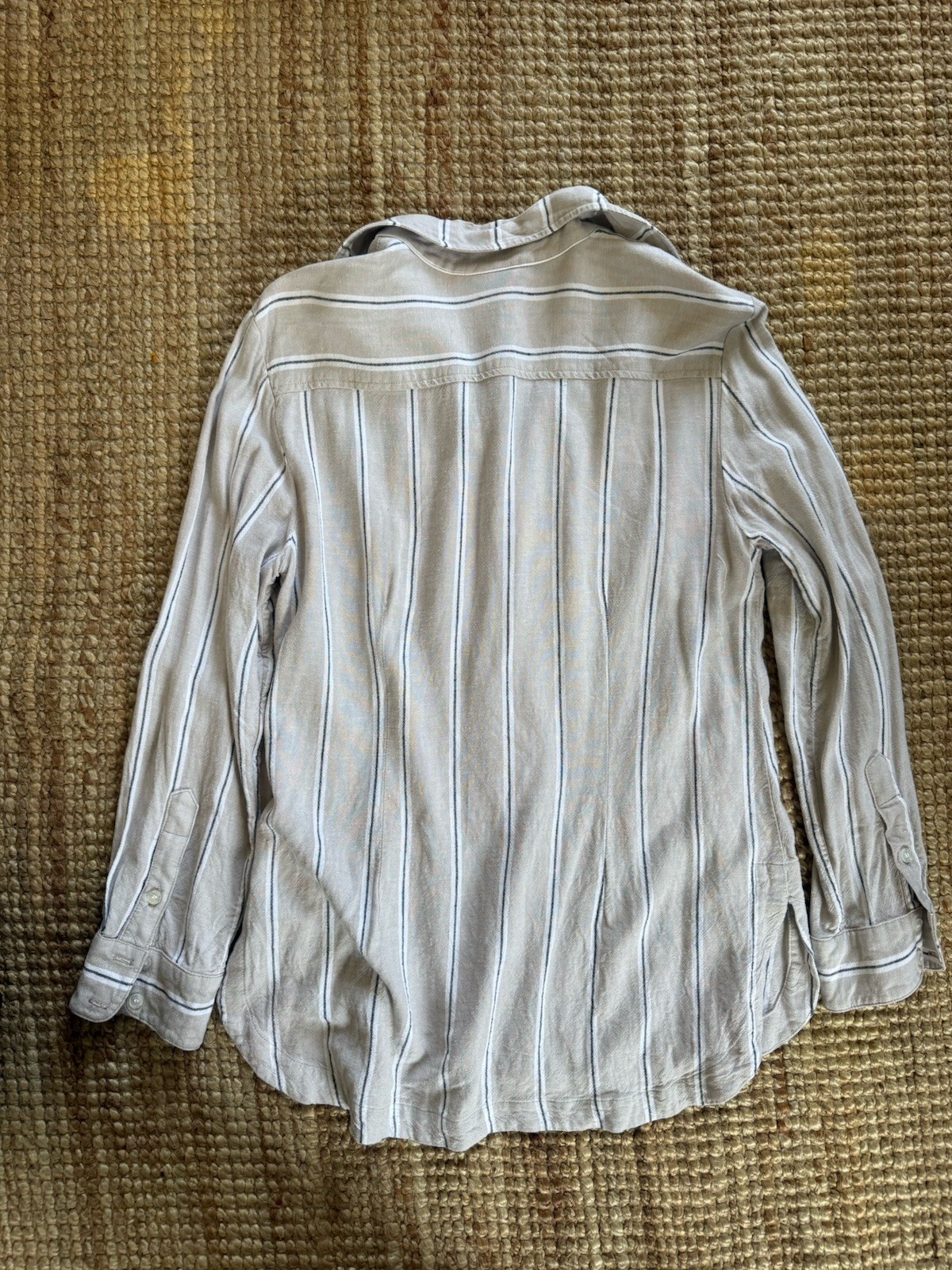 Finley Bohemian Stripe Button Front Shirt Womens L 70% Viscose 30% Linen USA