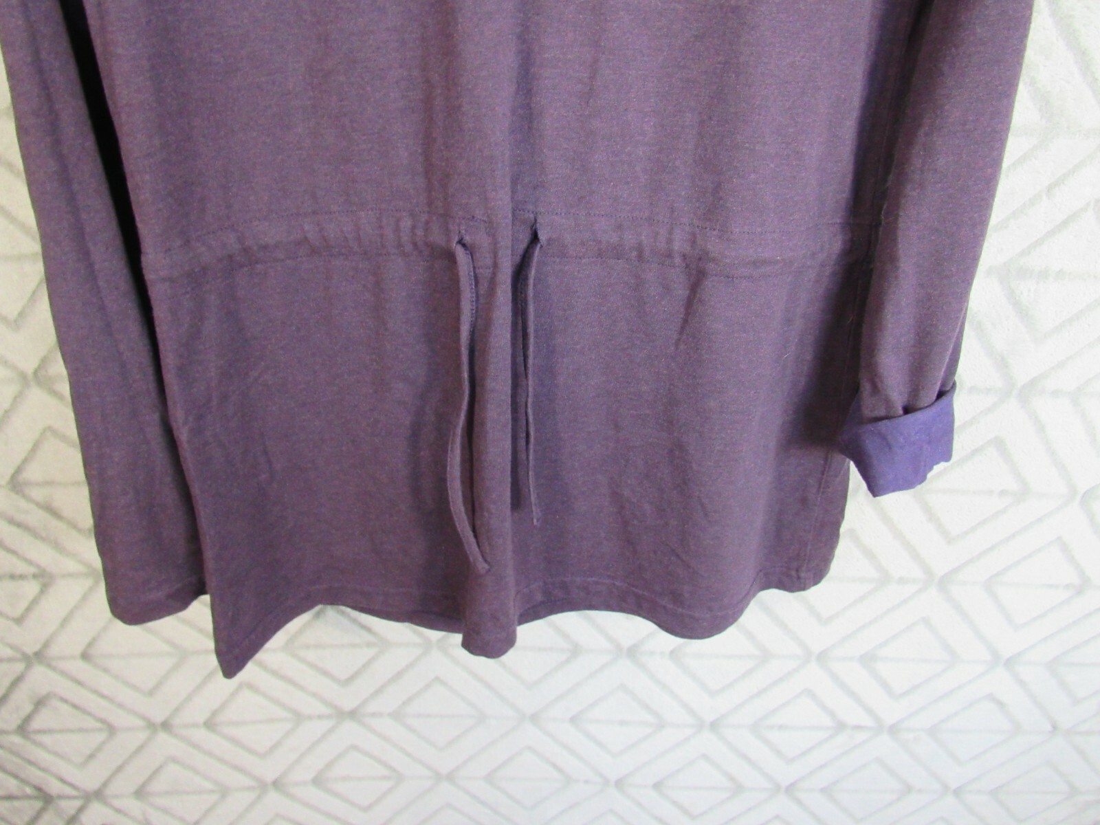 Cabelas Top Size M Purple Pull Over Long Sleeve Hood Drawstring Waist Casual