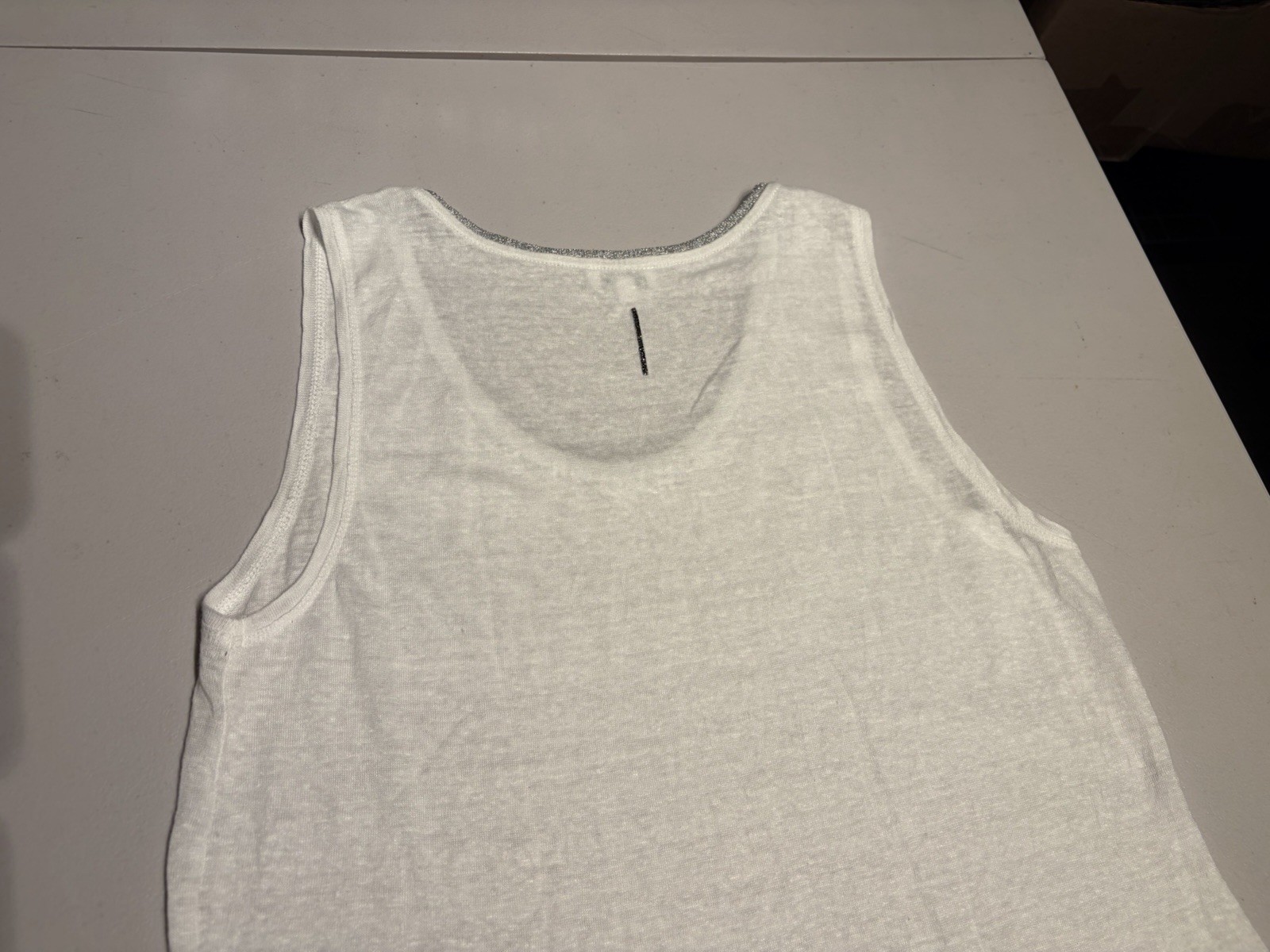 Escada Sport Shirt Women’s Medium White Silver Linen Tank Top Tee Boat Neck