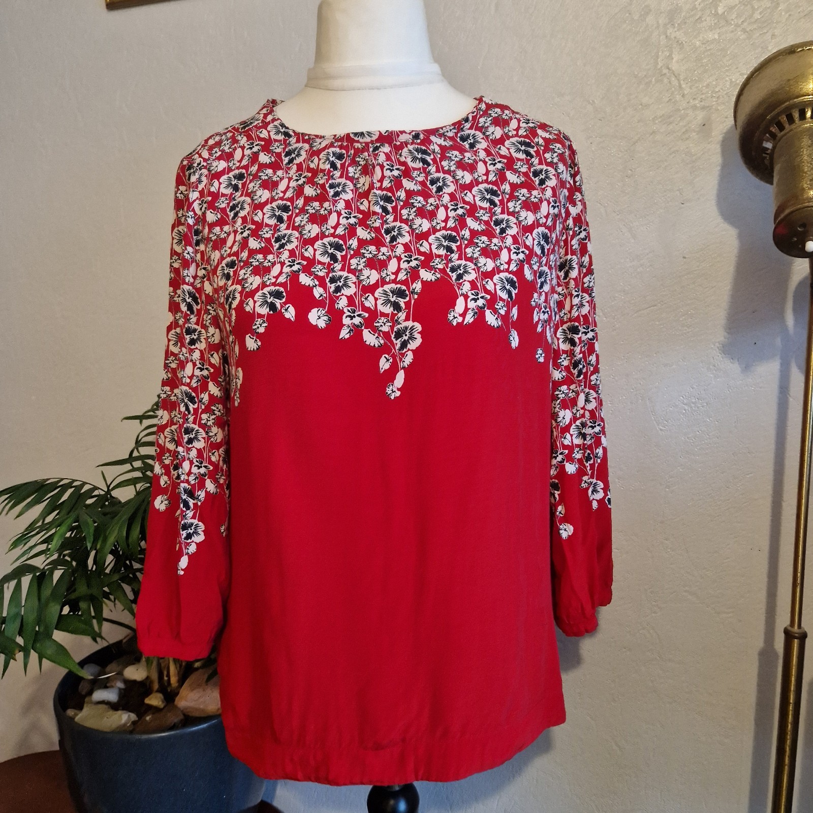 Laura Ashley Blouse Top Red Black White Floral 100% Viscose Women’s UK 10