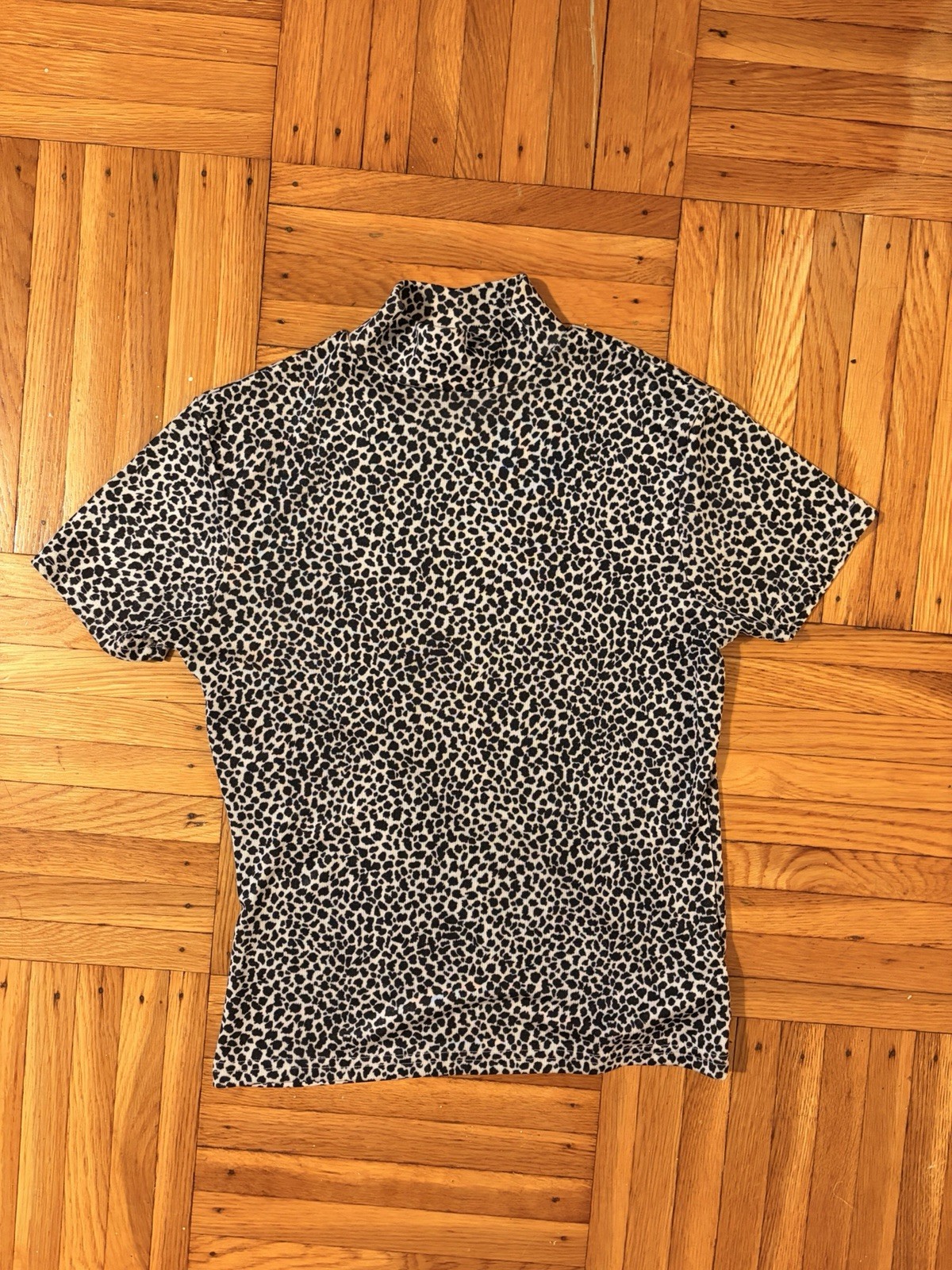 Vintage 90s Cheetah Print Short Sleeve Mock Neck Stretch Top