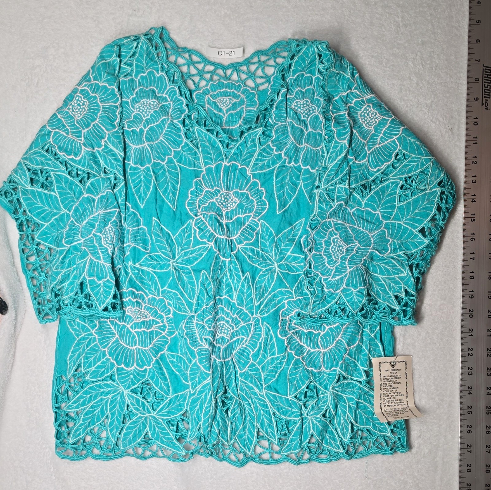 Bali Emerald Turquoise White Embroidered Crochet Tunic Blouse V-Neck M