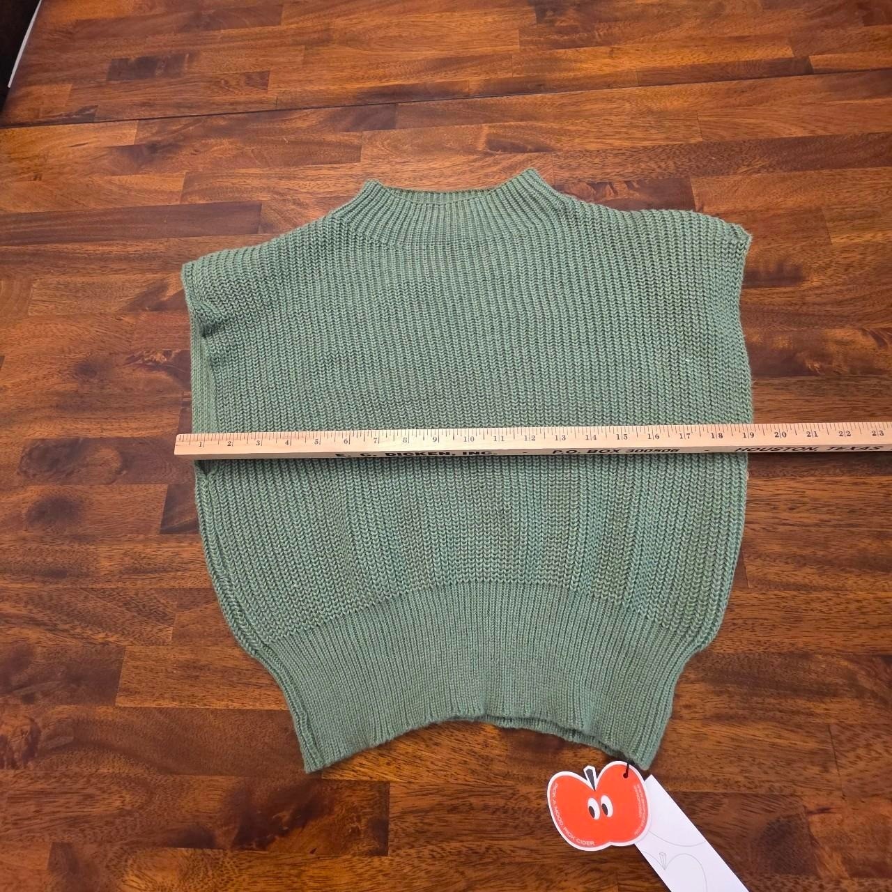 Cider green knit top stretchy polyester new with tag **read Description **sku 92