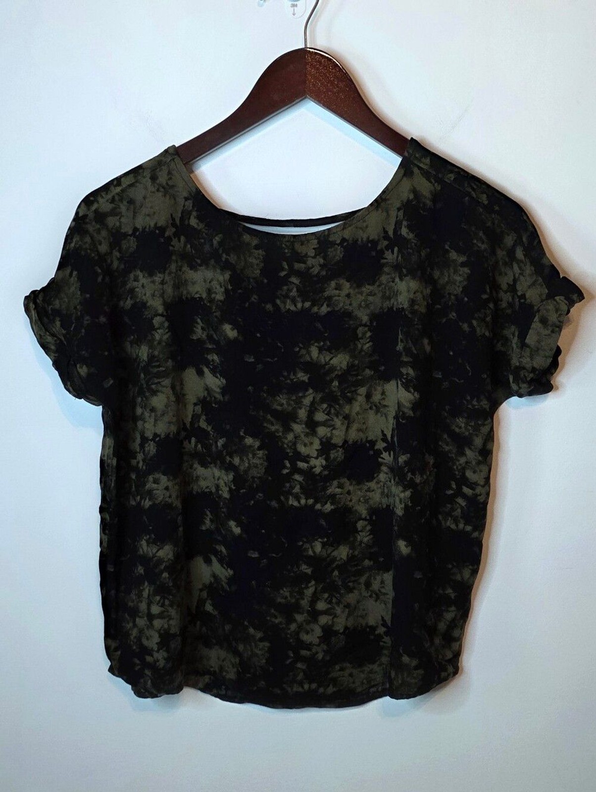 Rock & Republic Green Black Tie Dye Top Size Medium Boho Grunge