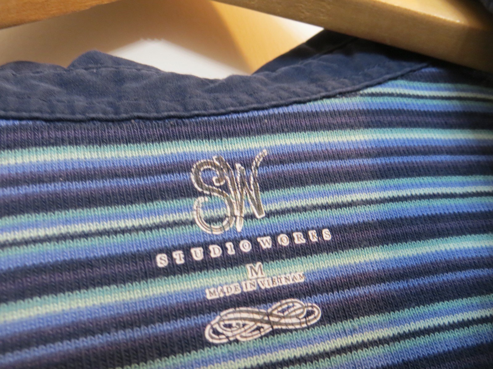 Studio Works Shirt Womens Medium Blue Striped Pullover Collared Stretch Top