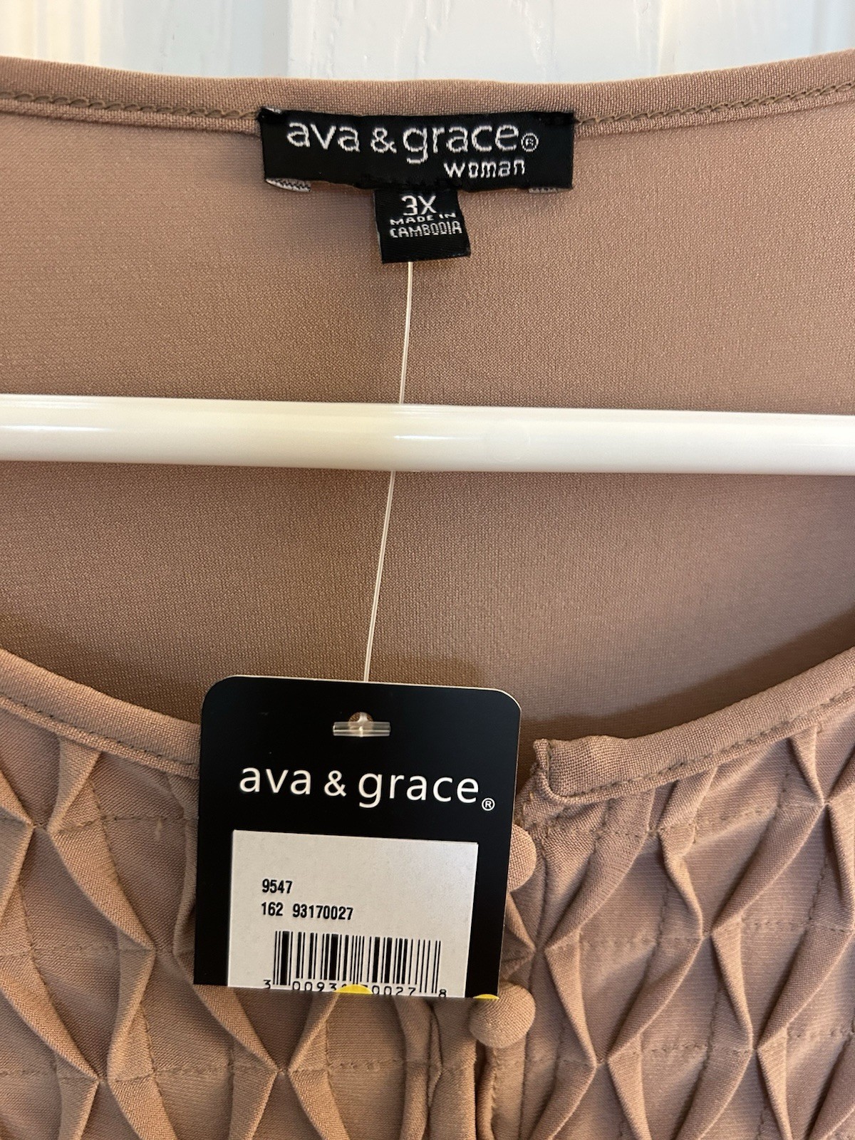 Ava And Grace Beige Tunic Top Size 3X NWT