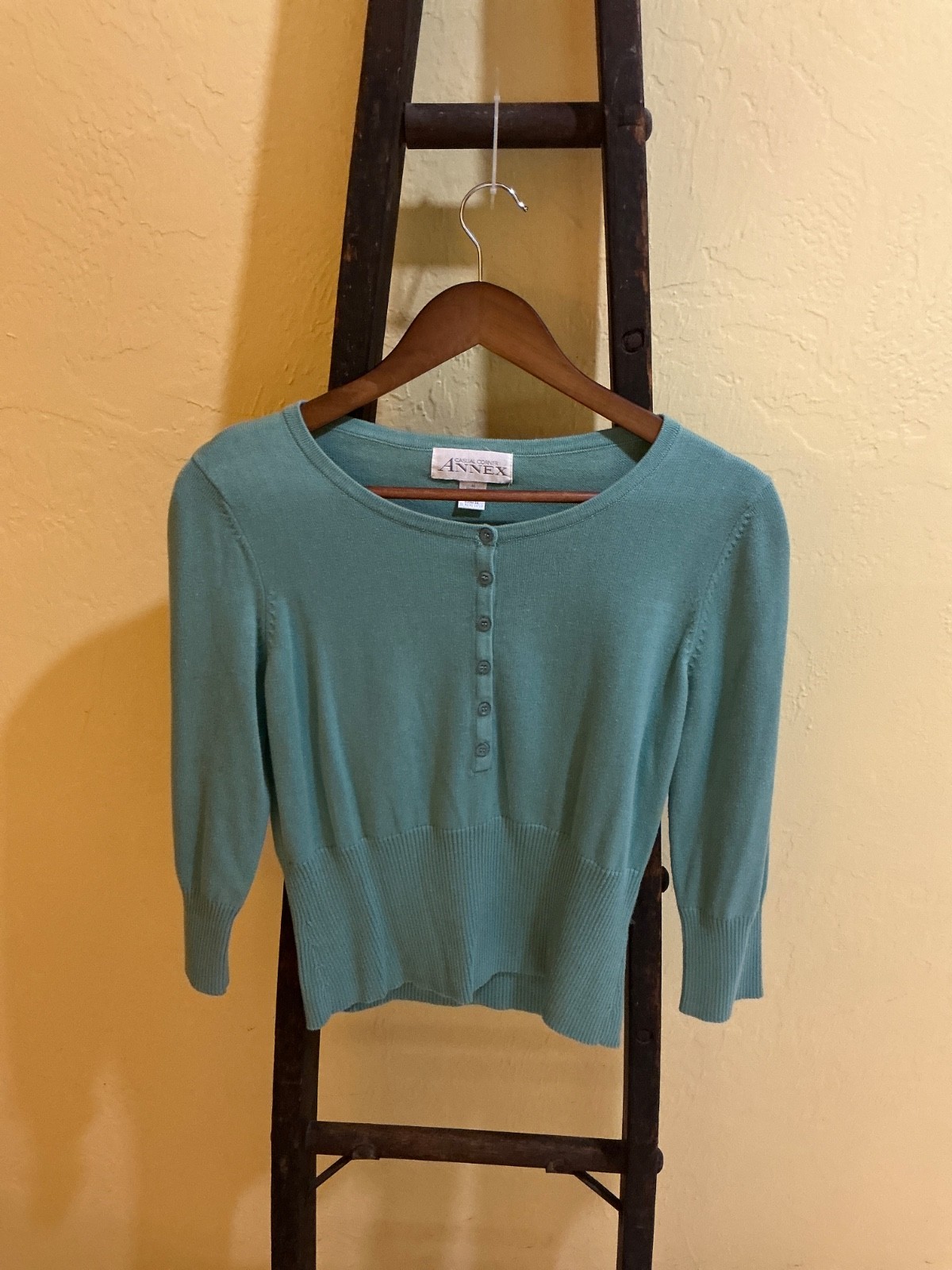CASUAL CORNER ANNEX WOMENS SIZE M LONG SLEEVED SHIRT