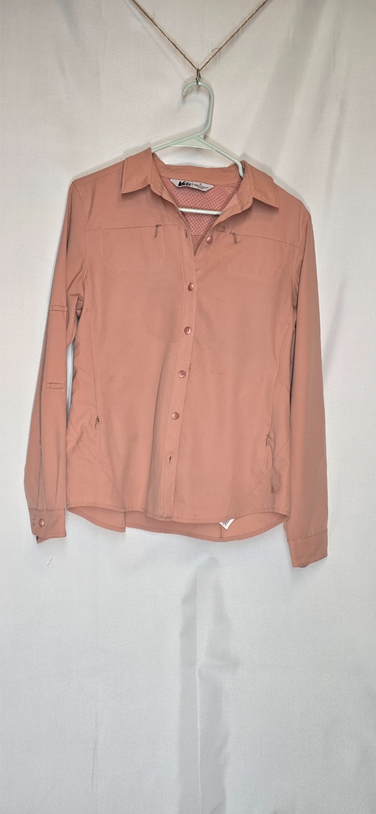 REI Co-op Sahara Women’s Long-sleeve Hiking Button Up Shirt Salmon – Small