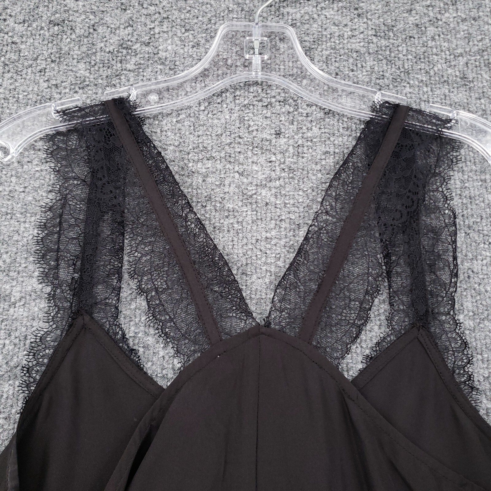 BCBGeneration Tank Womens XS Black Swing V-Neck Lace Strap Polyester NEW