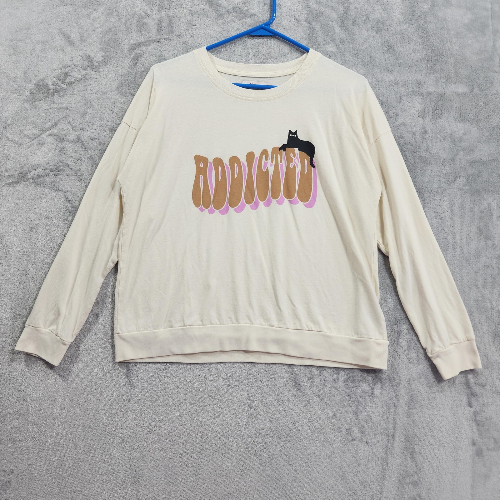 Etam Shirt Womens M Cream Crew Neck Graphic Tee Addicted Cat Long Sleeve Cotton