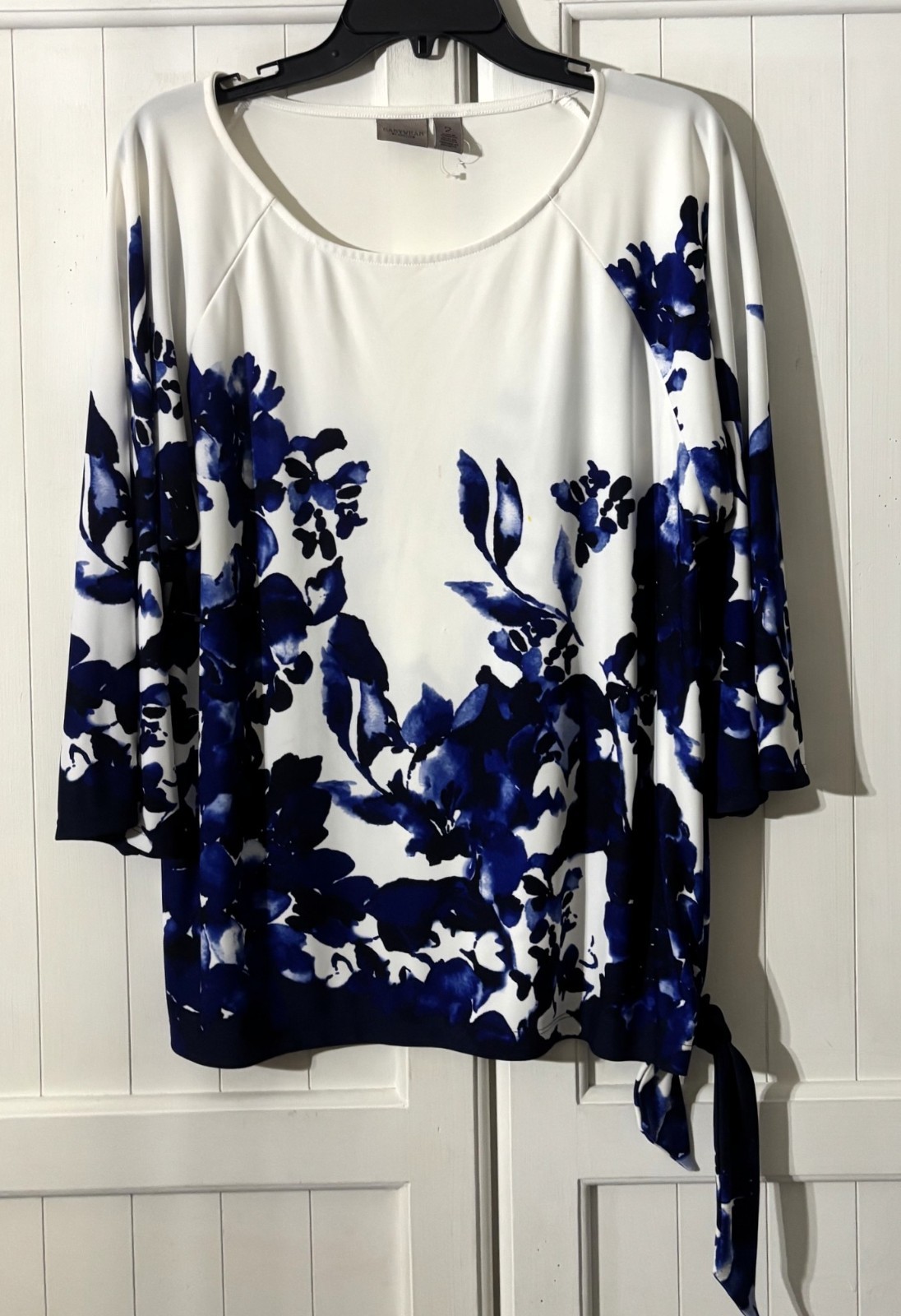 BEAUTIFUL Chico’s Easywear “Watercolor Floral” Top- Size 2/ Misses L NEW