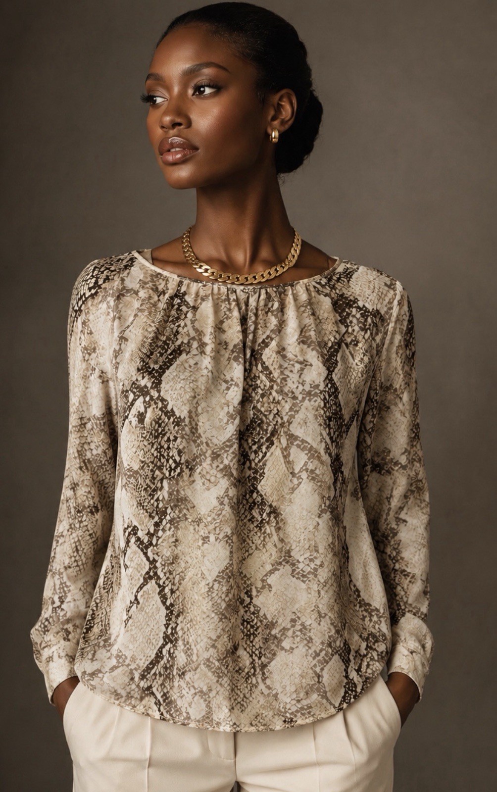 Chicos Top Size 4 Or 20-22 Lightweight Snakeskin Cold Shoulder Blouse Easy Care