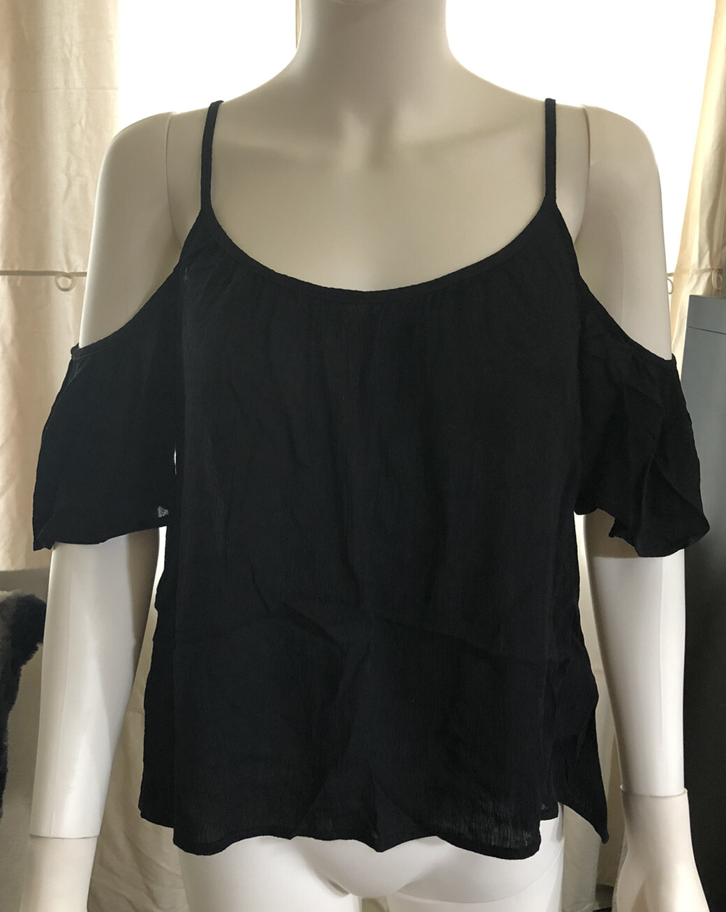 ONE LOVE CLOTHING Los Angeles Womens Cold Shoulder Top – Rayon – Black – Size S
