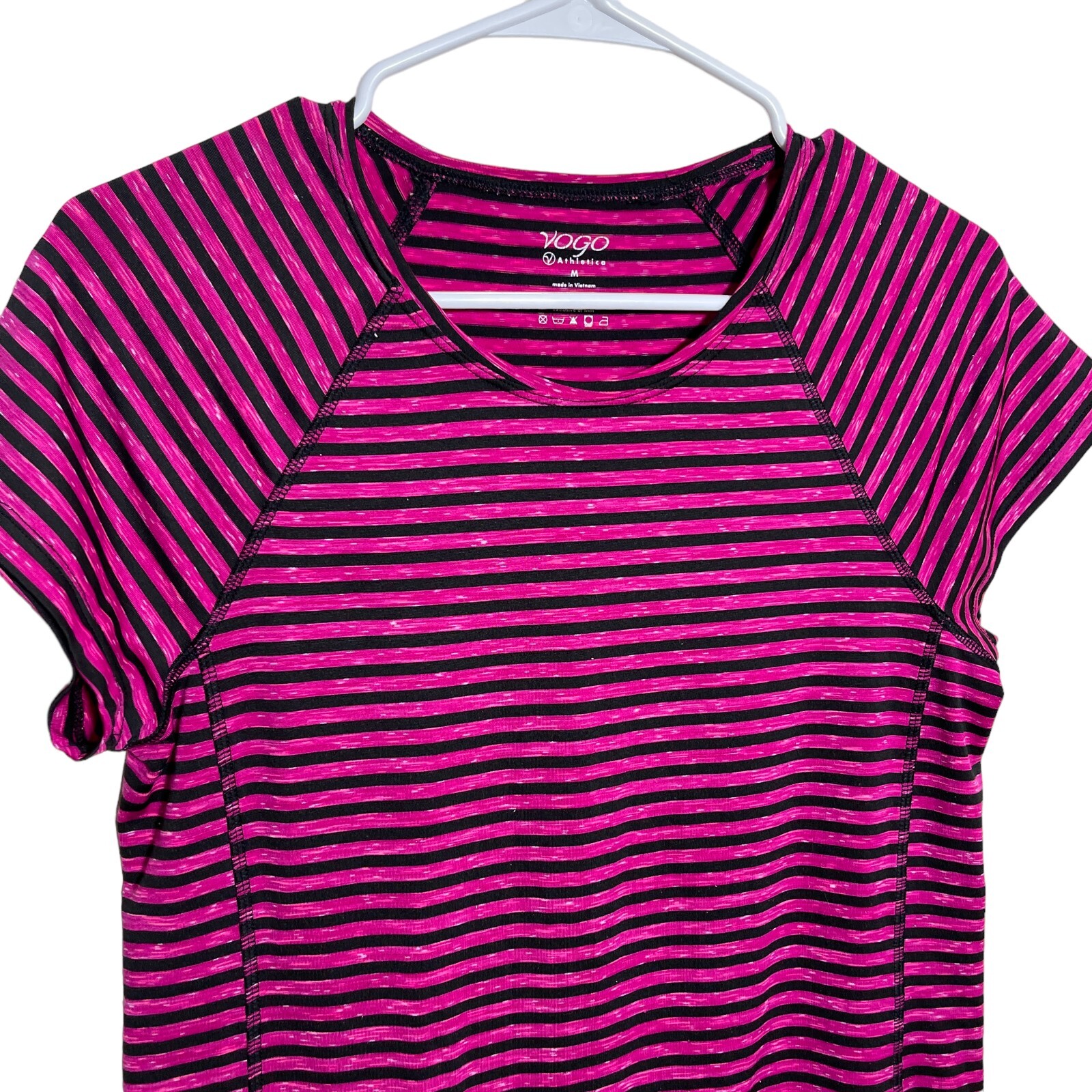 Vogo Athletics T-Shirt Women’s Medium Pink Black Stripe Short Sleeve Top Active