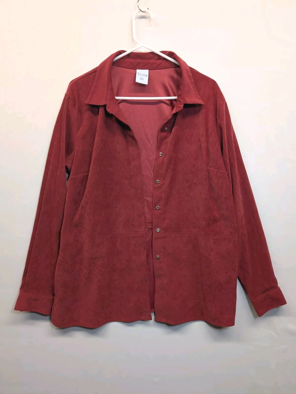 Cascade Blues. Red Rust, long sleeve, crystal button up front top. size L