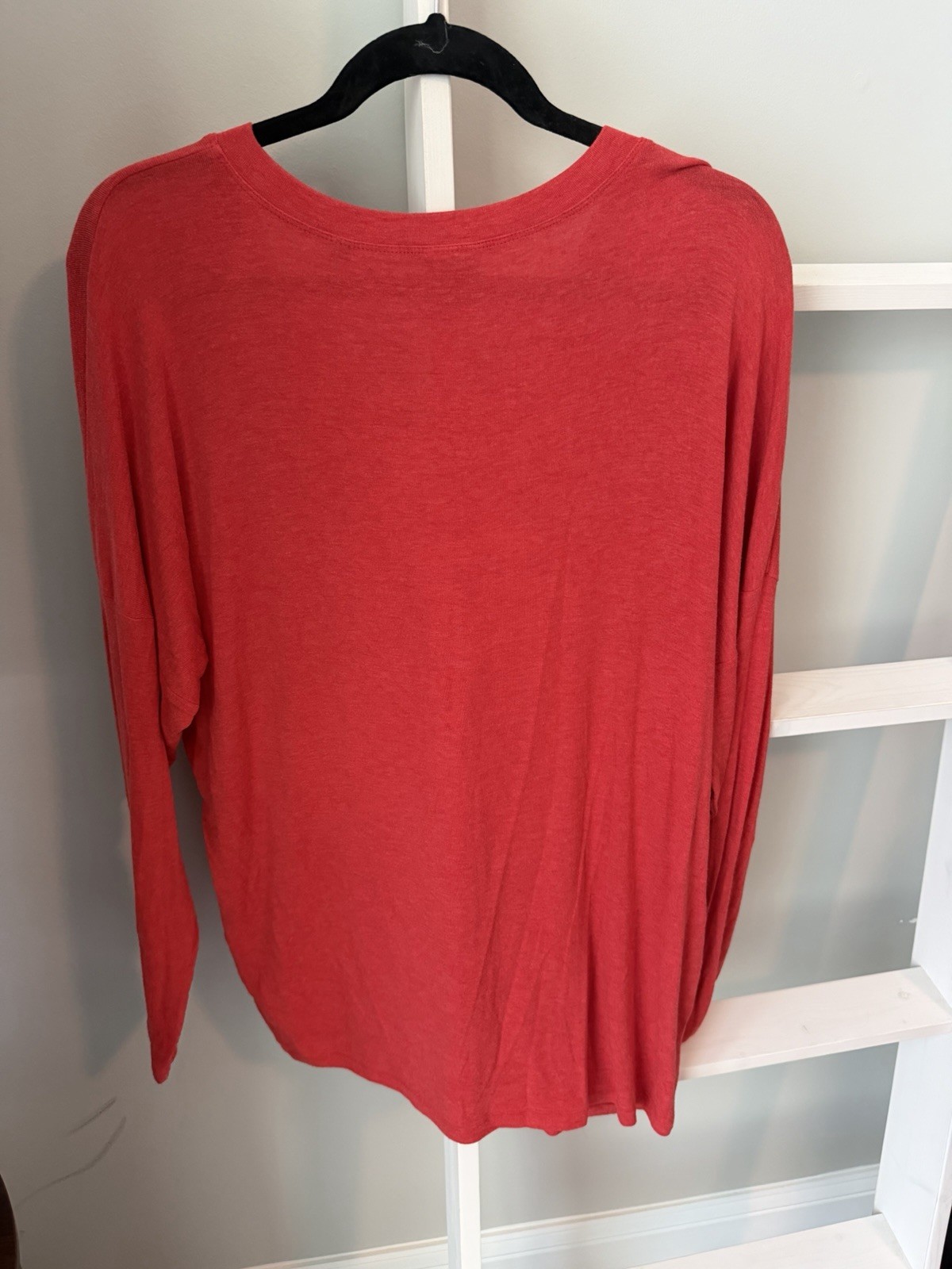 CAbi Women’s Red Knit V-Neck Long Sleeve Stretch Pullover Top L MPN 5557
