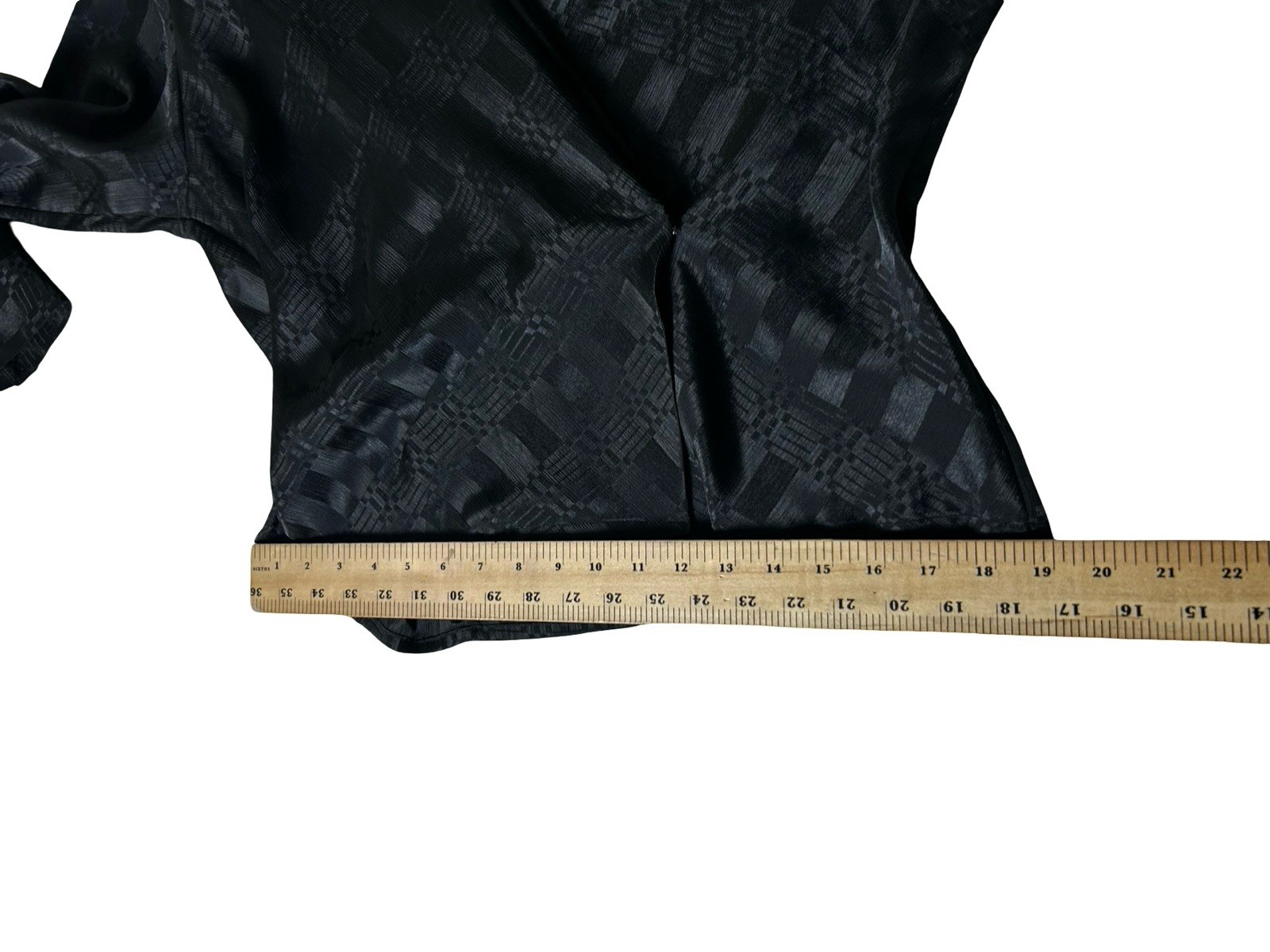 VTG Elegant Satin Wrap Blouse Sz 14 Black Bold Geometric Structured Slim Fitted