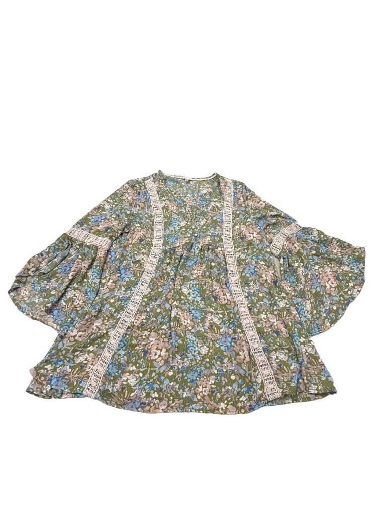 Spense Women’s Green Floral Split Neck with Crochet Lace Trim and Bell Sleeves