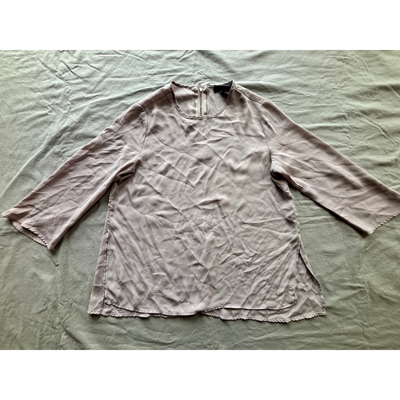 Atmosphere Mauve Crepe Blouse 3/4 Bell Sleeve Back Zip Top Size 0