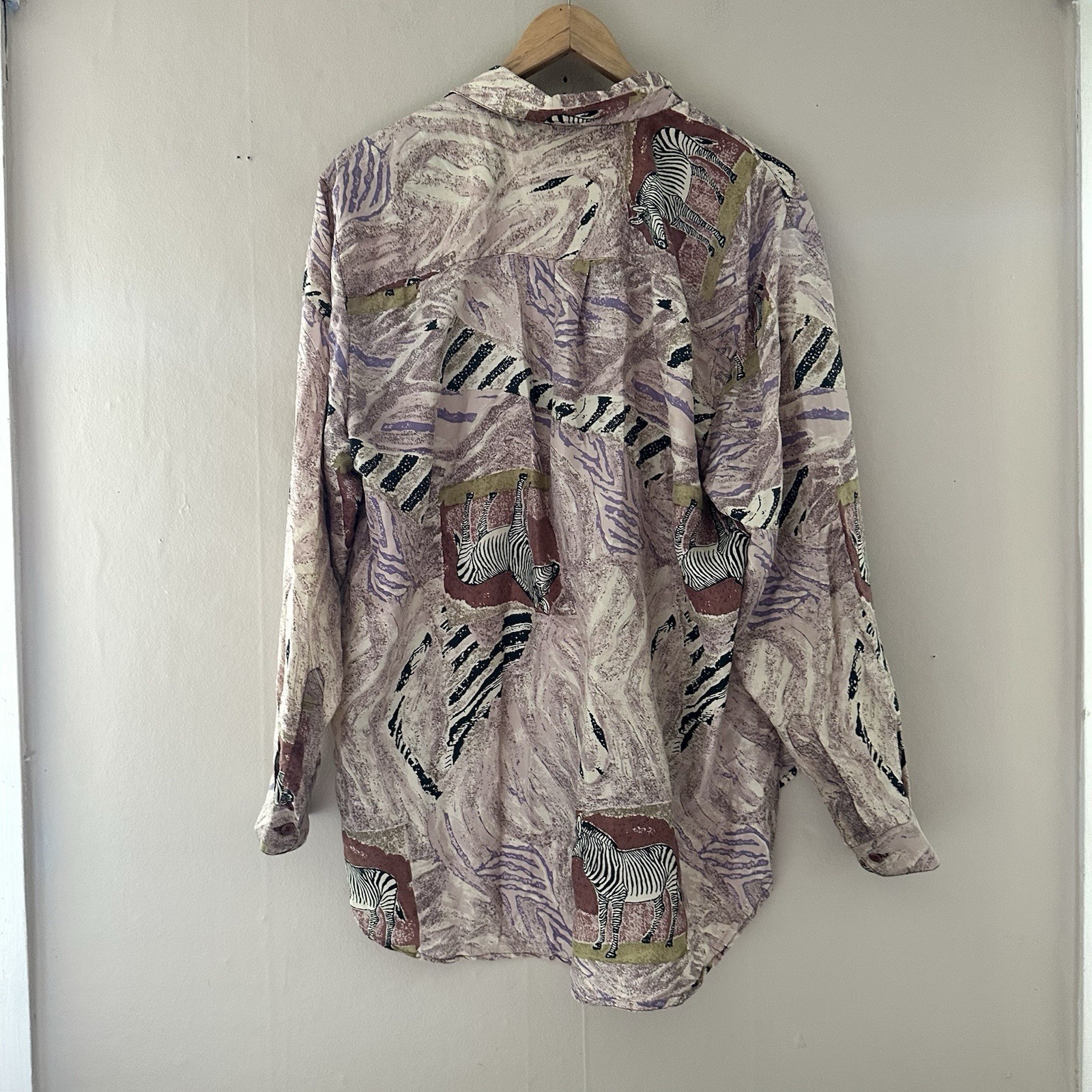 Avenue Silk Womens Zebra Patchwork Button Up Top Size M 100% Silk Art to Wear