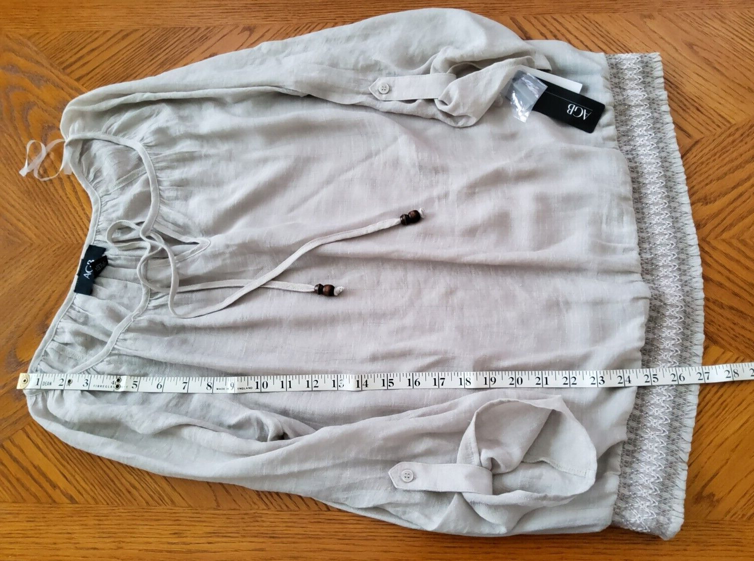 AGB TIE NECK TOP/BLOUSE-LARGE-3/4 ROLL TAB SLEEVES-STRETCH SHEARED HEM-BEIGE*NEW