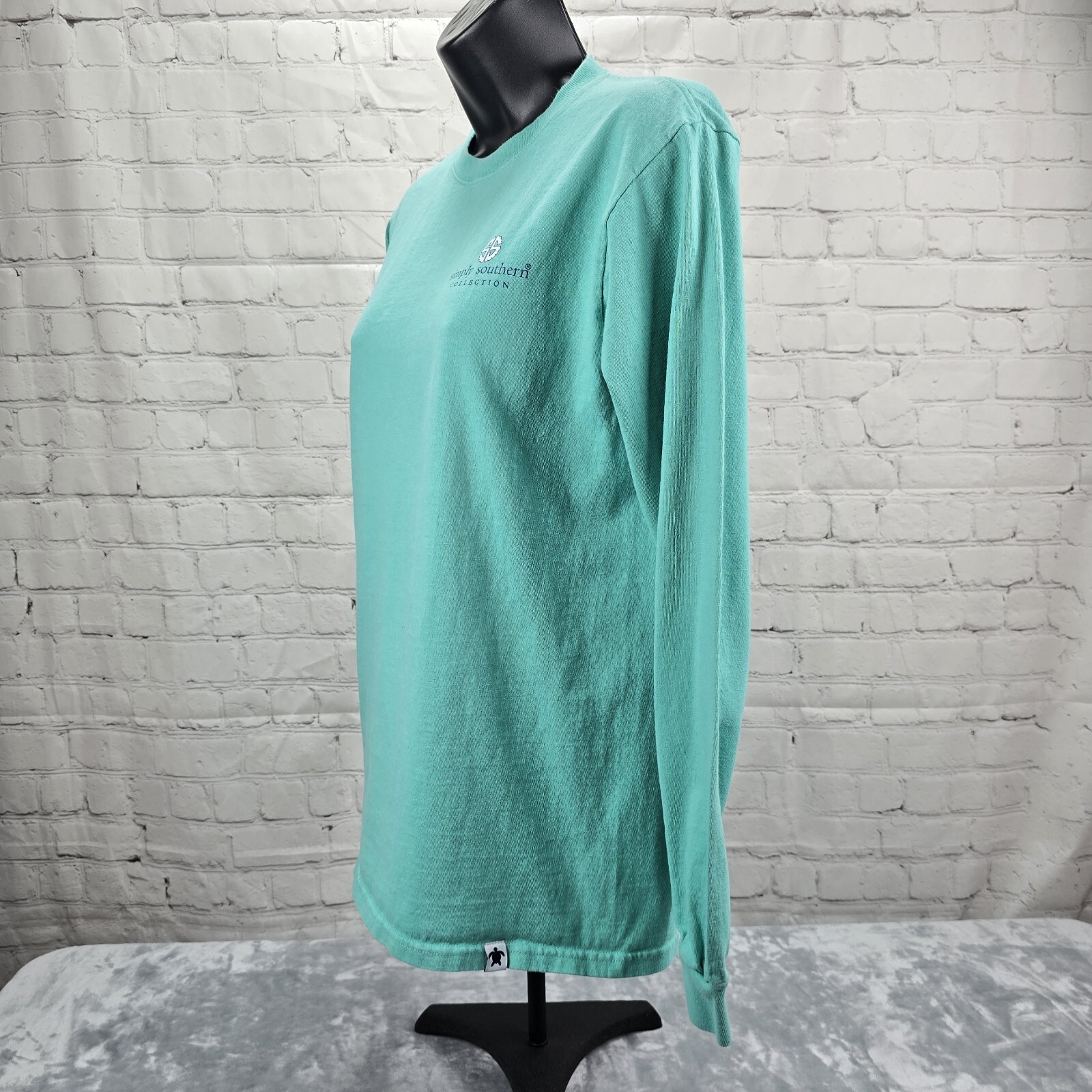 Simply Southern Womens Green Long Sleeve “Slow Down Live Life Simply” Size Small