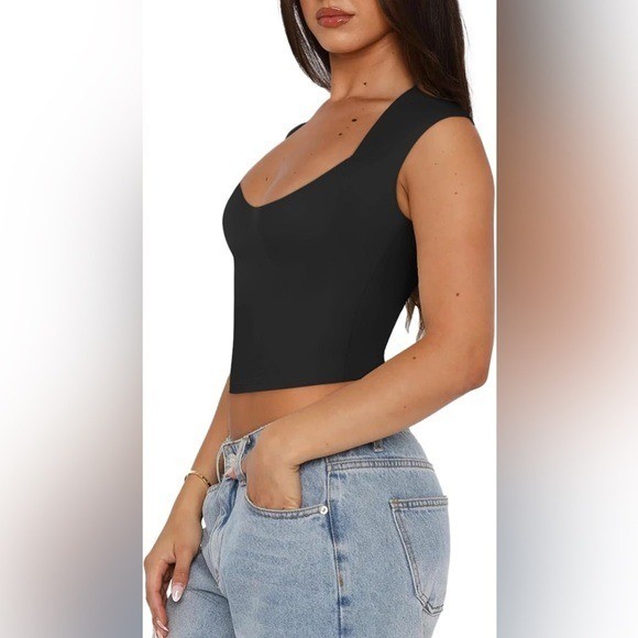 REORIA Crop Tank Top Medium Black Double Lined Seamless V Neck NWT
