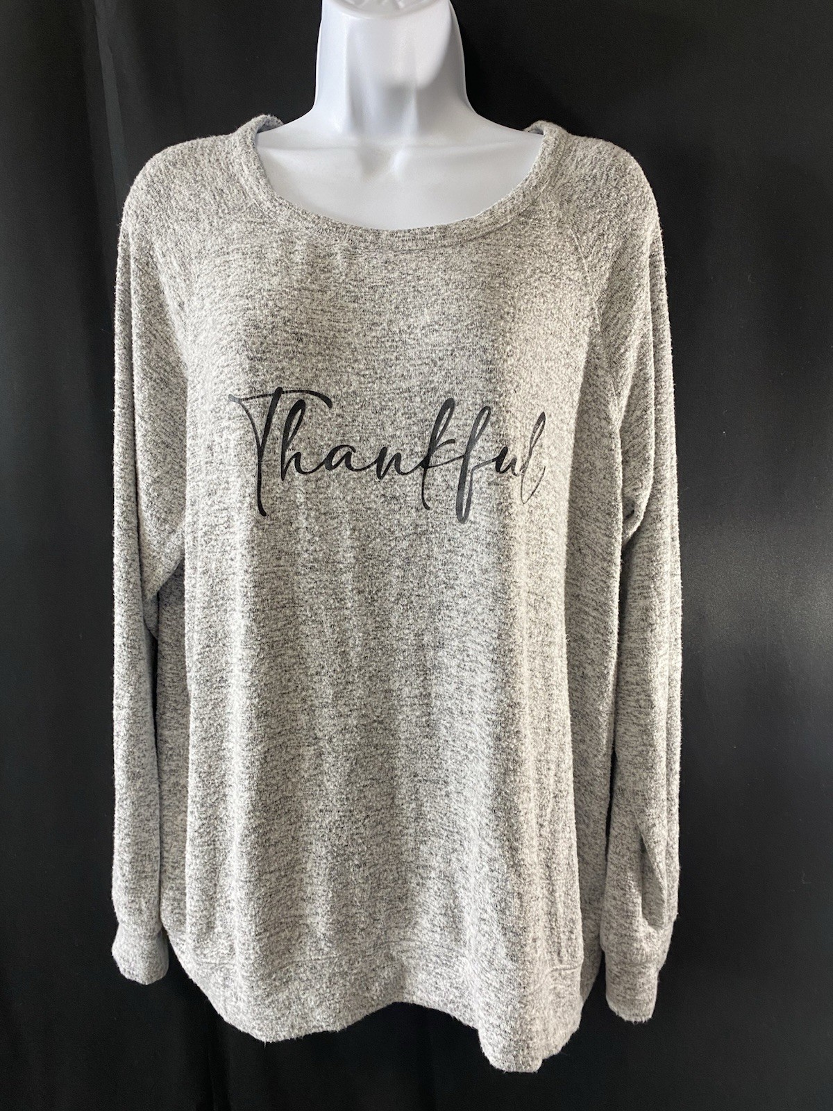Buffalo Women’s Thankful Sweatshirt Size XL Super Soft Fall Thanksgiving Warm