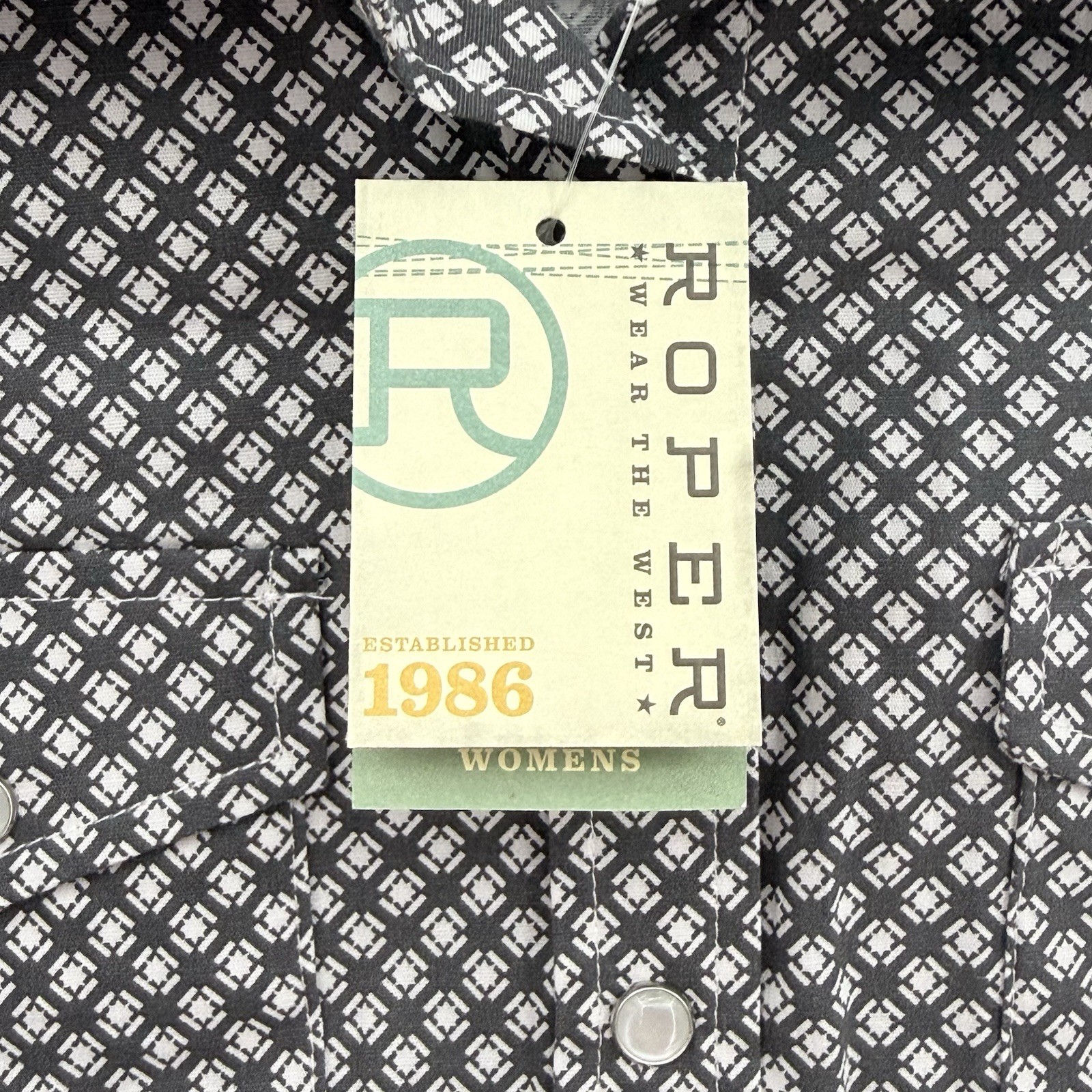 Roper NWT Western Women’s sz XS Gray Diamond Star Geo Print Sleeveless Snap Top