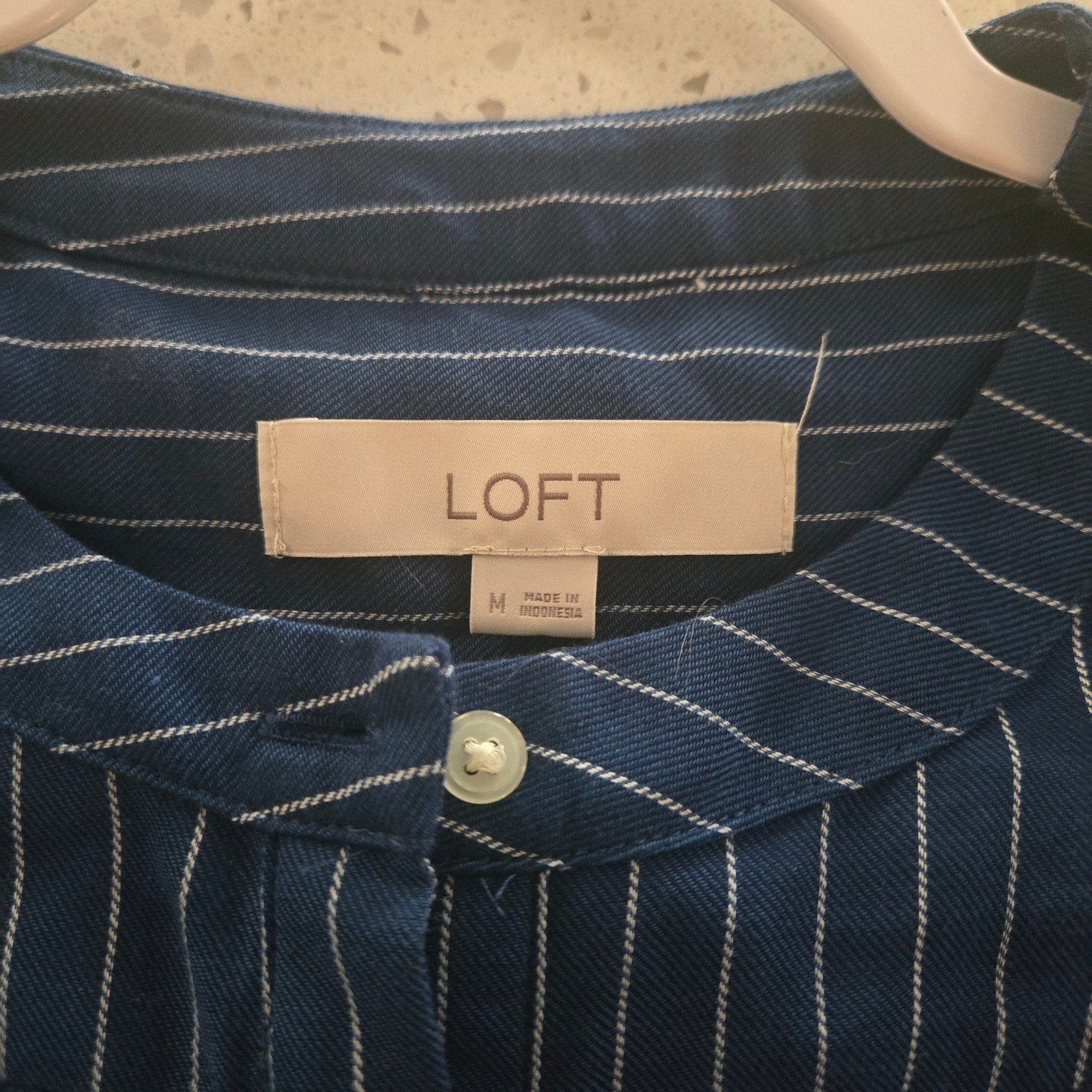 LOFT Blouse Womans M Navy Blue Pinstripe Band Collar Button Down 100% Cotton