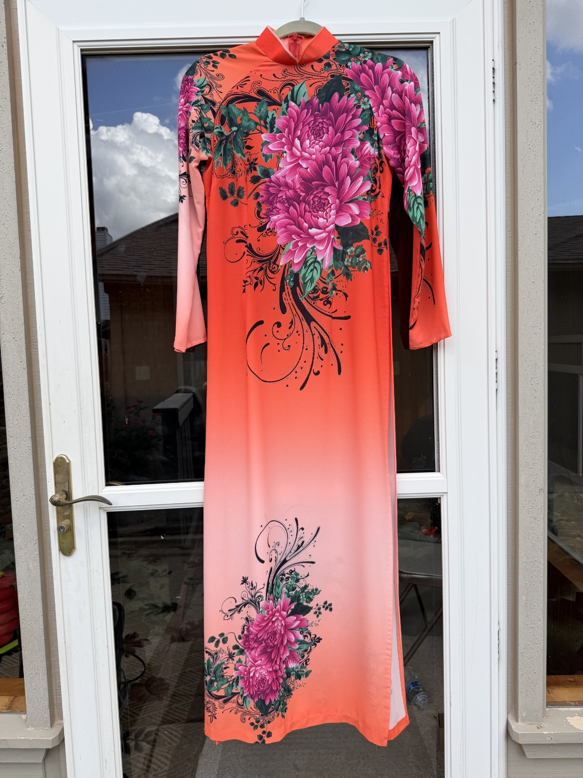 Handmade Vietnamese ao dai Orange ( chest 94cm, waist 80cm) back zip no pants