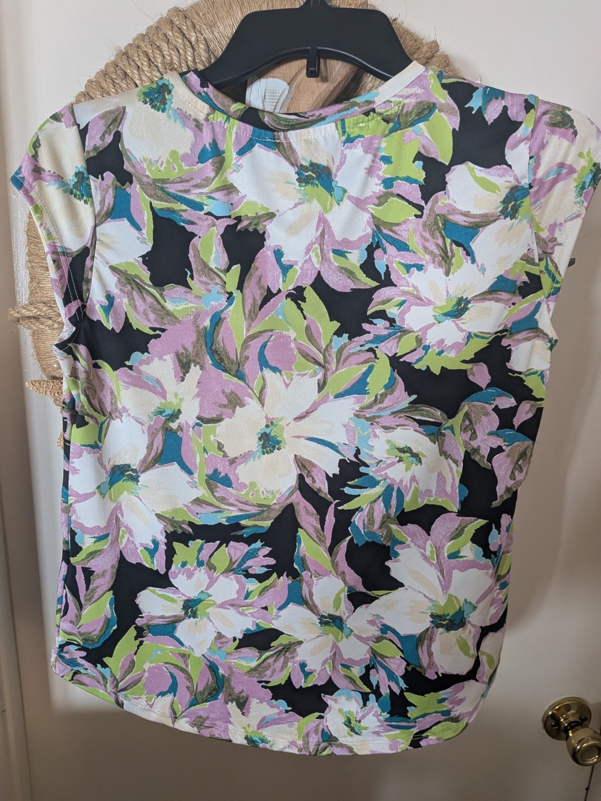 Blue Sol Sz. PM Slight Cap Sleeves SS Floral Everyday Top Ladies New w/Tags
