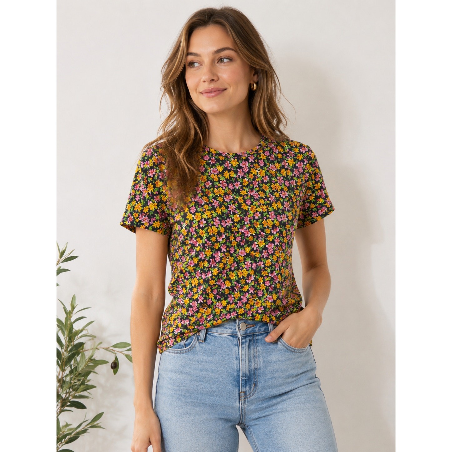 Paul Smith Women’s SZ S 100% Cotton Black Pink Yellow Floral Tee