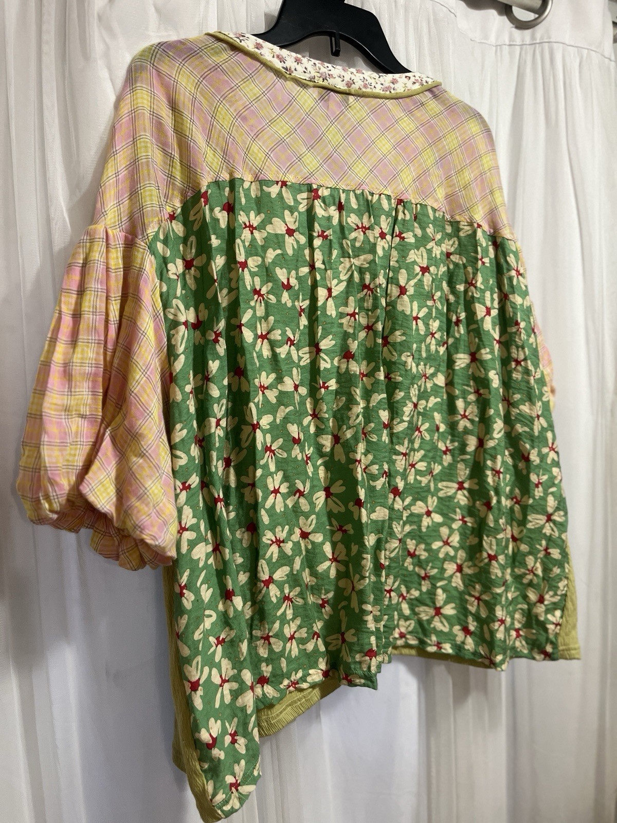 Sage & Fig Green Oversized V-Neck Women’s Top boho country Size large prairie