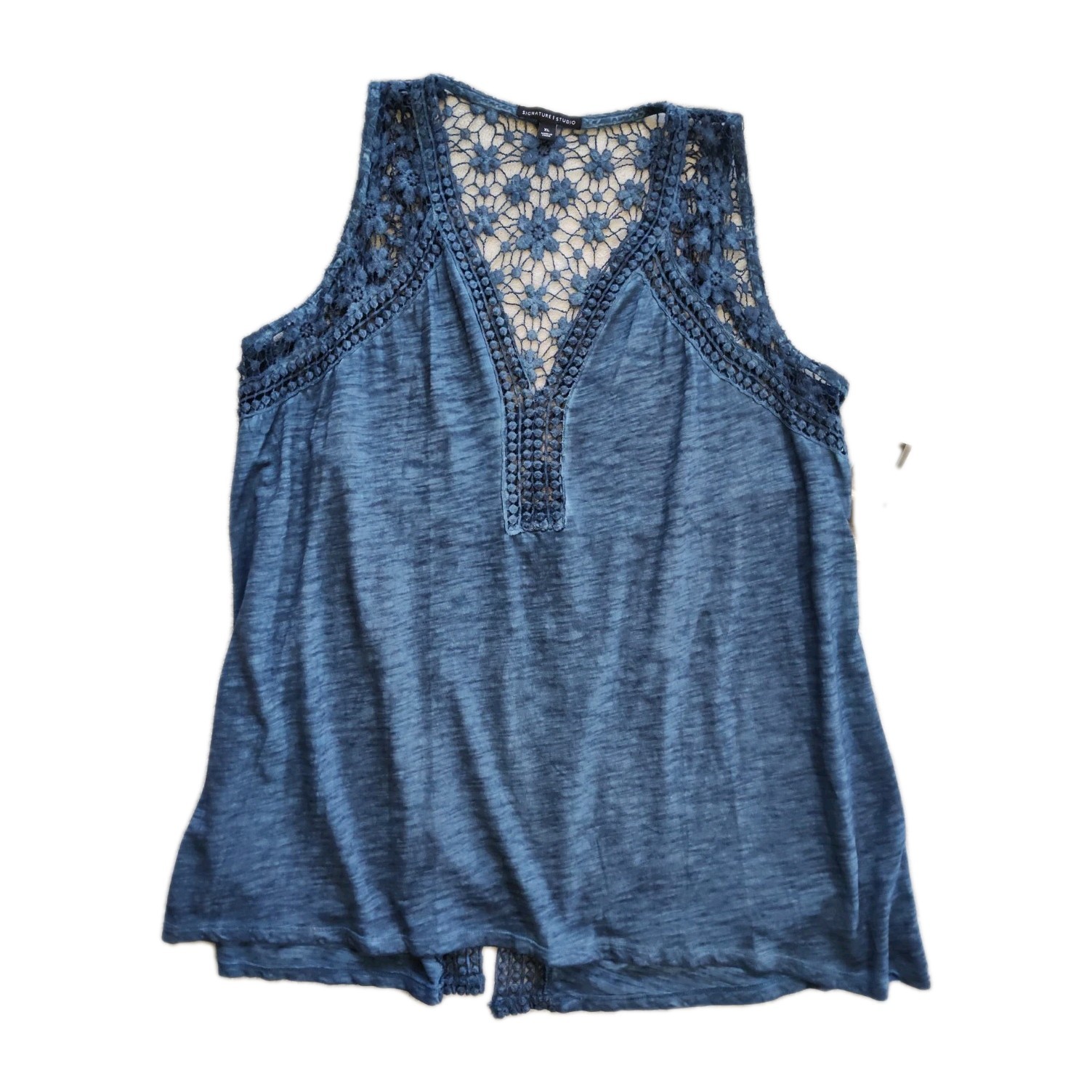 NWT Women’s Signature Studio Top Size XL Sleeveless Blue 100% Cotton