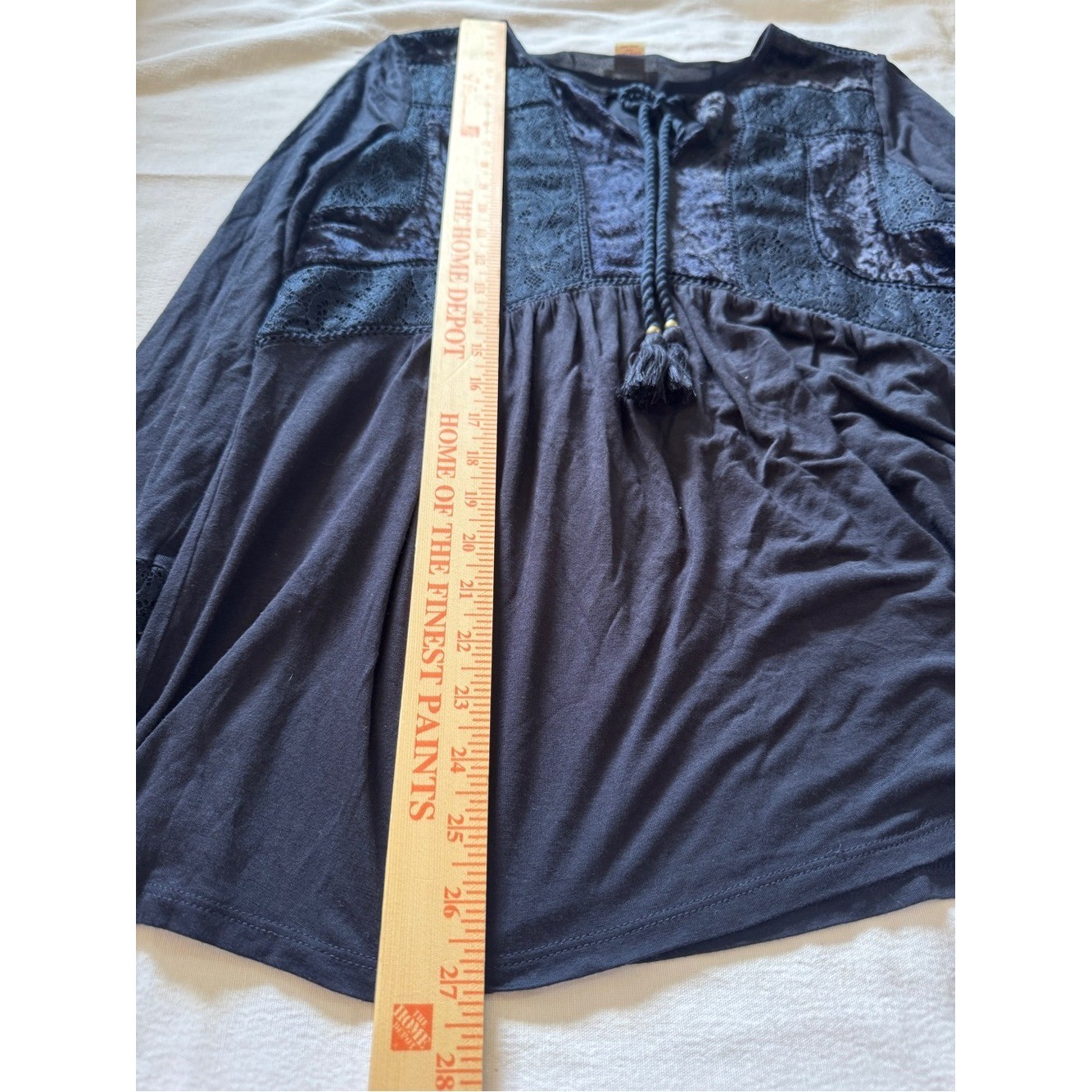 Sundance Velvet Lace Peasant Blouse Women’s Medium Navy Blue Tassel Tie