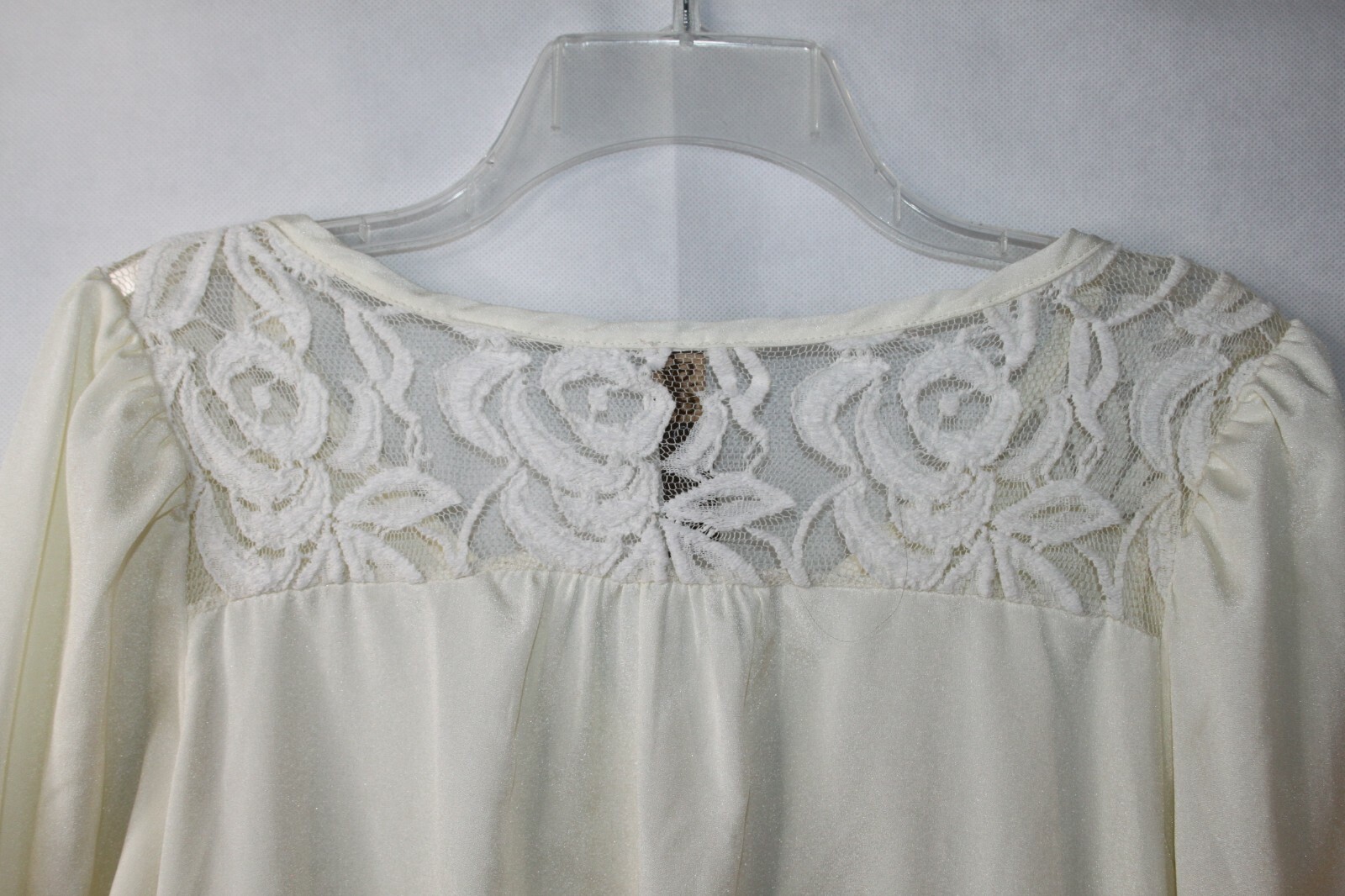 COVETED CLOTHING CREAM LACE SHORT TIE WAIST TOP ROMANTIC SZ LARGE USA